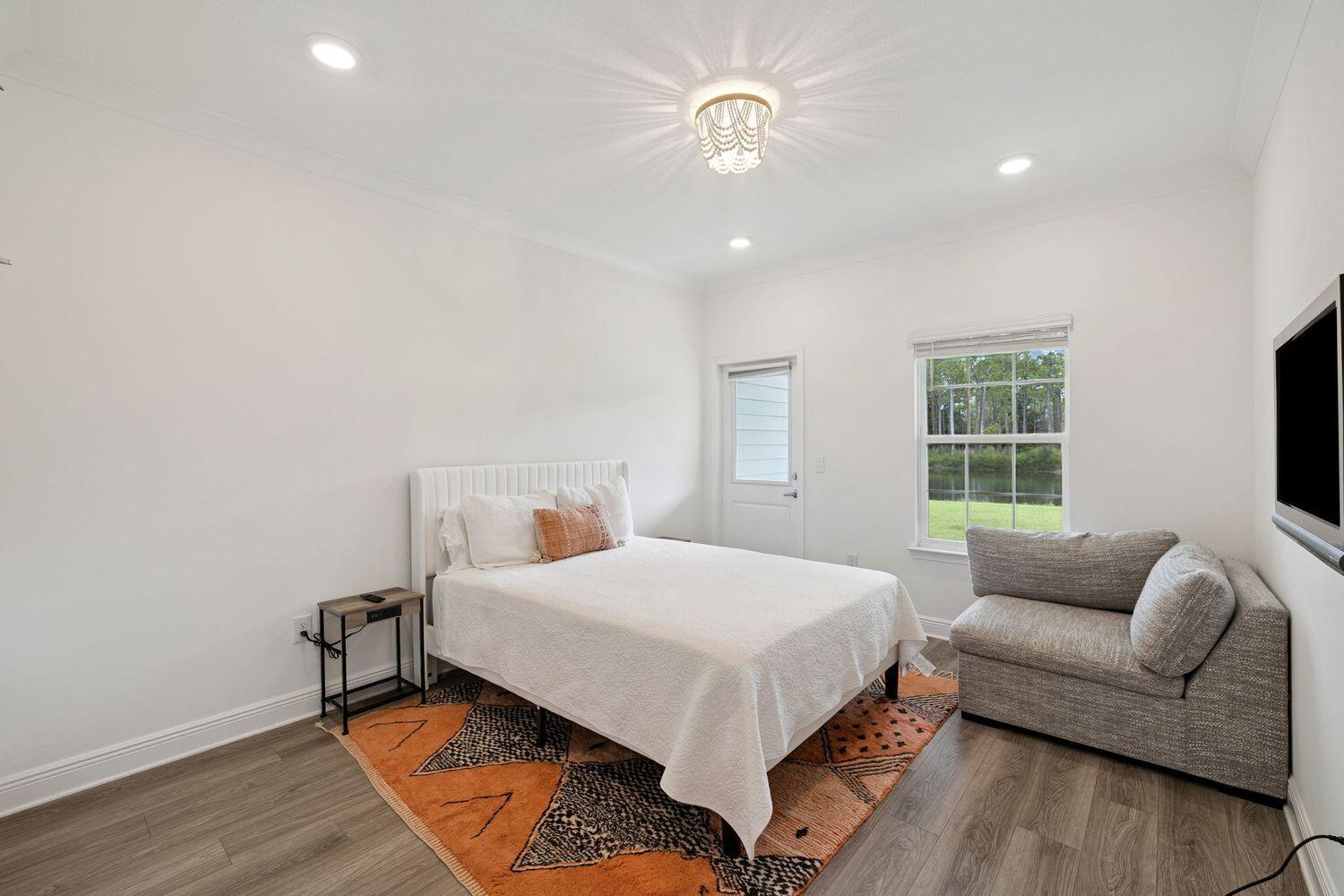 Kara Lake Townhomes - Residential