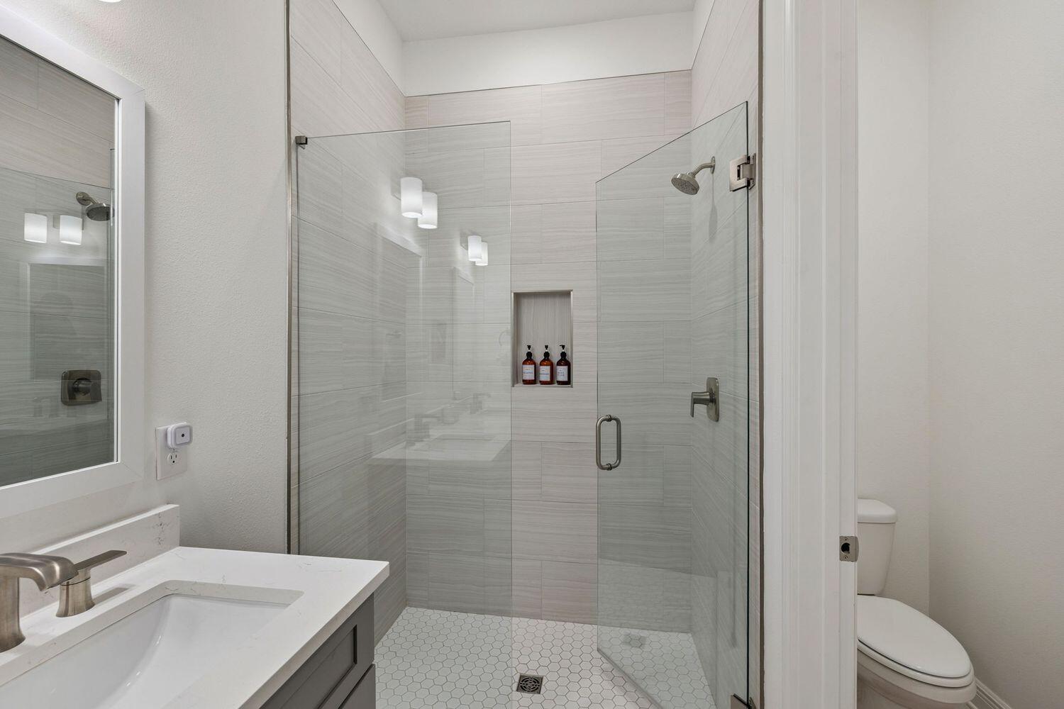 Kara Lake Townhomes - Residential