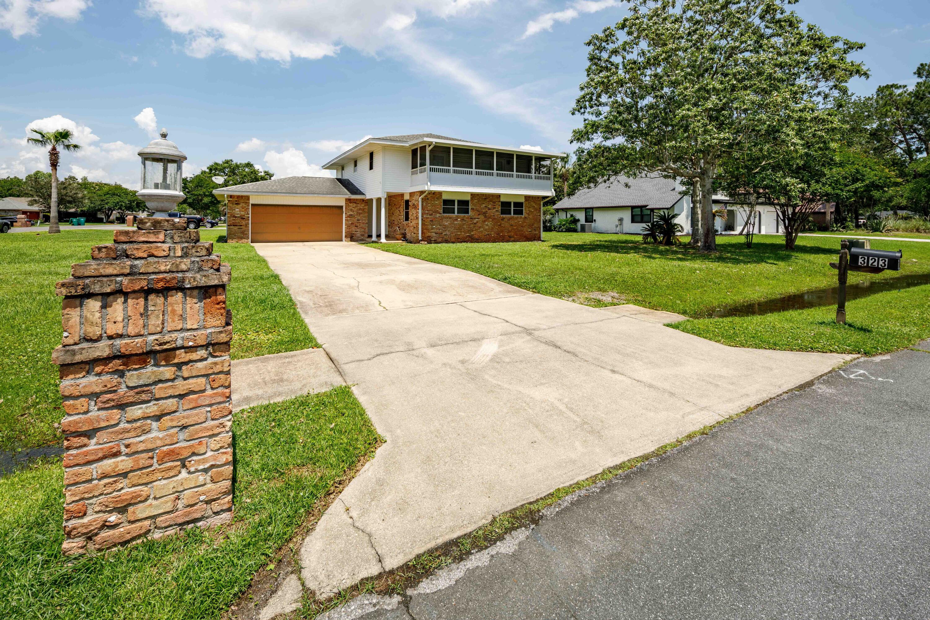 RAINTREE ESTATES - Residential