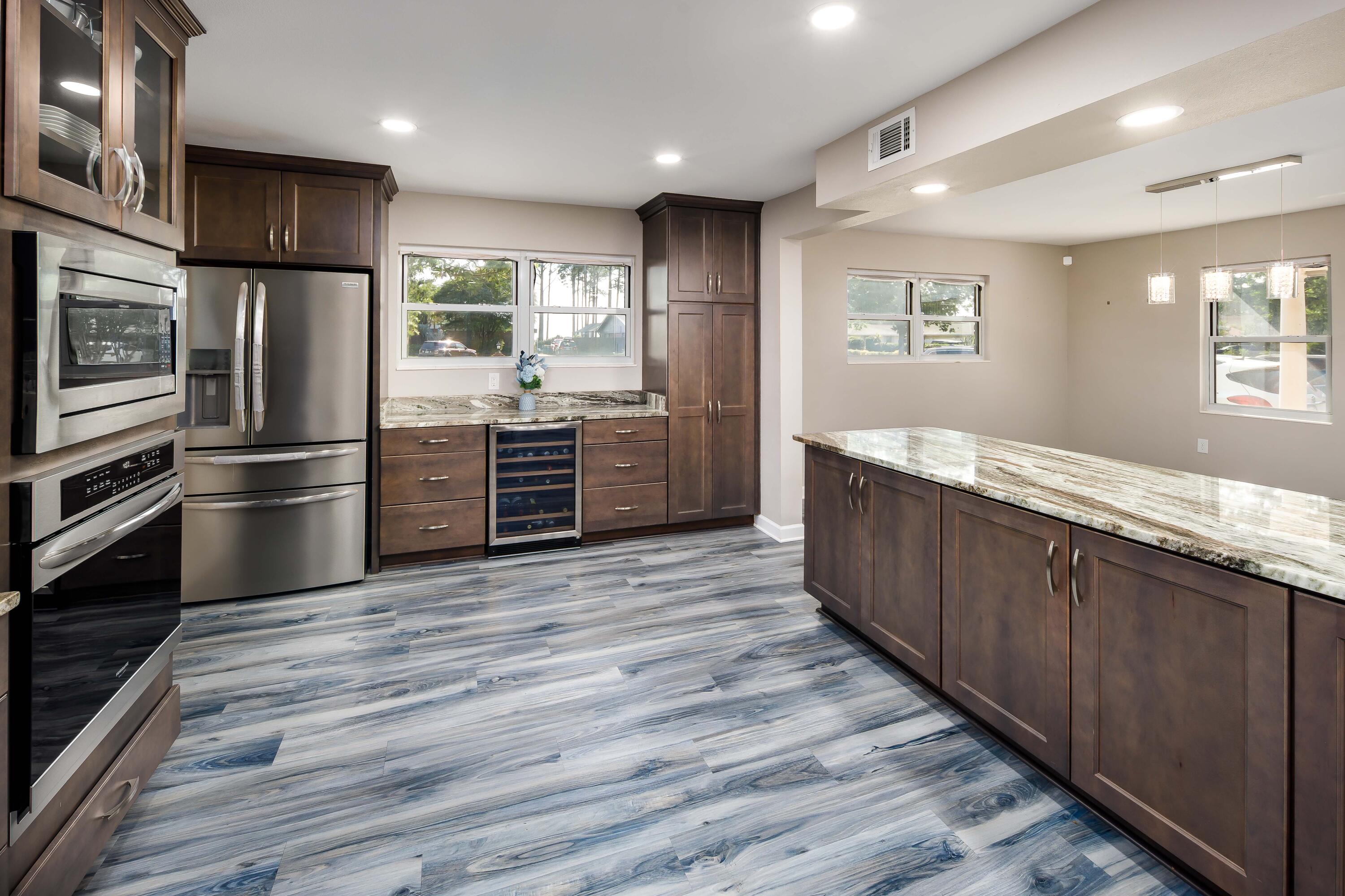 RAINTREE ESTATES - Residential