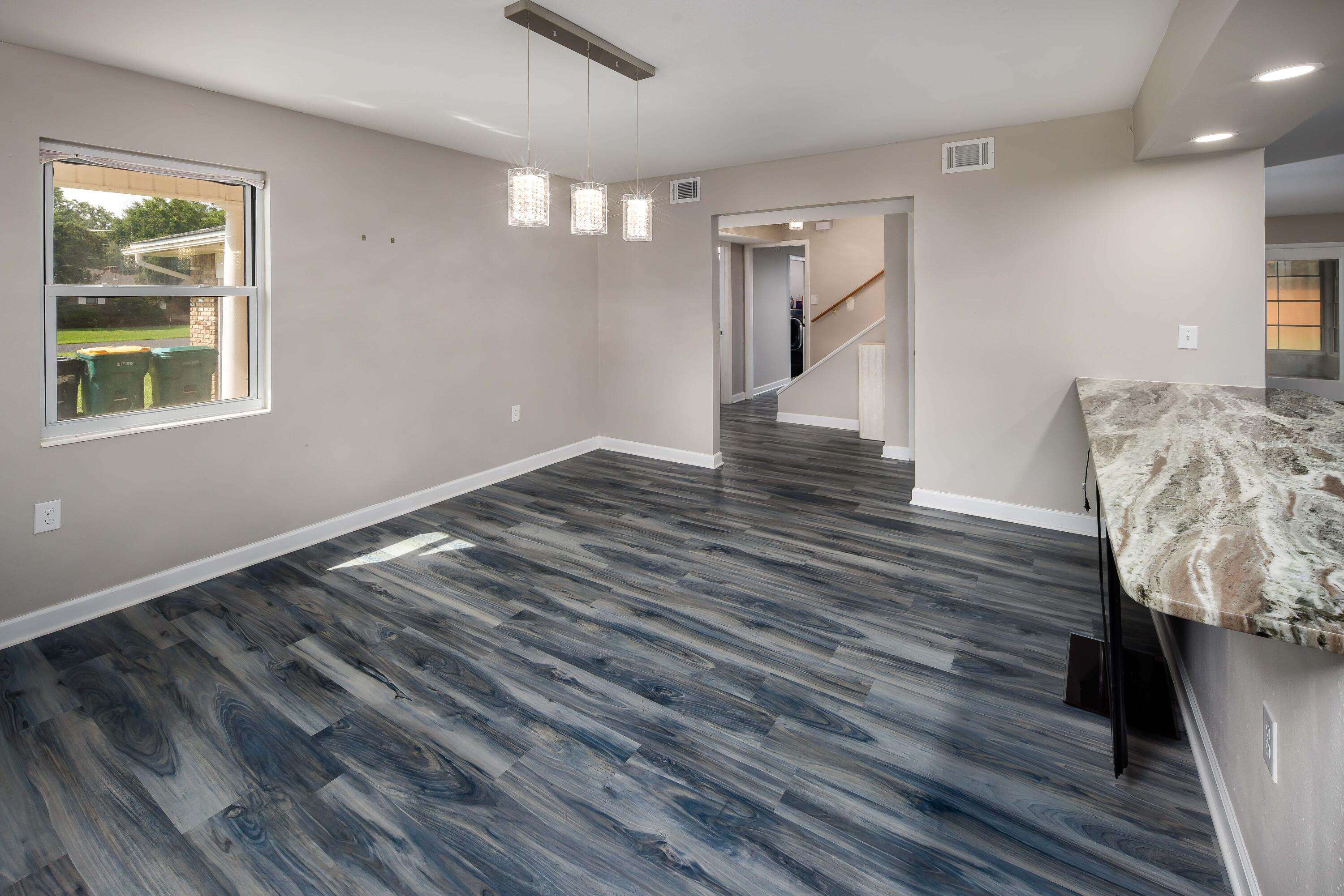 RAINTREE ESTATES - Residential