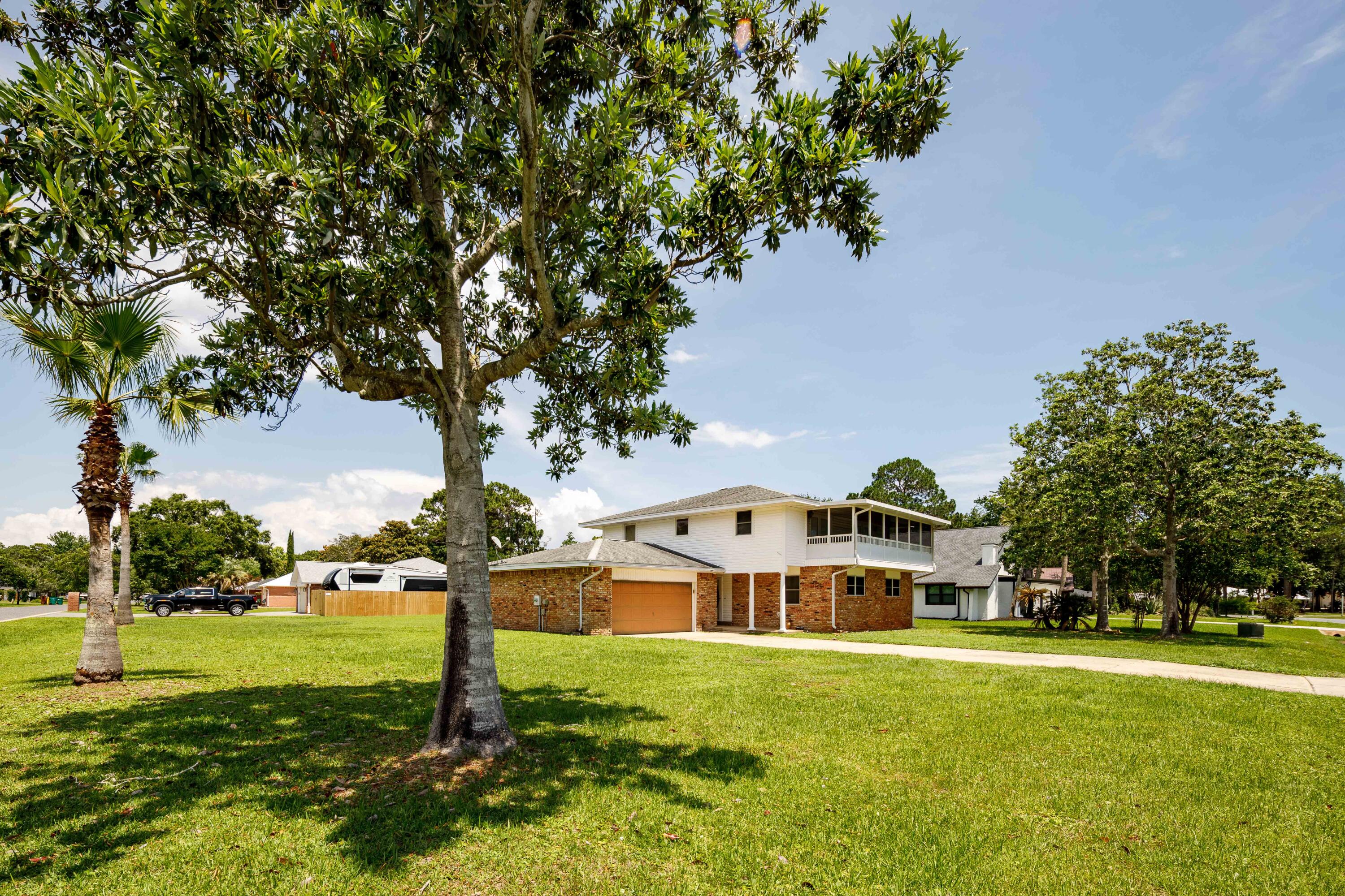 RAINTREE ESTATES - Residential