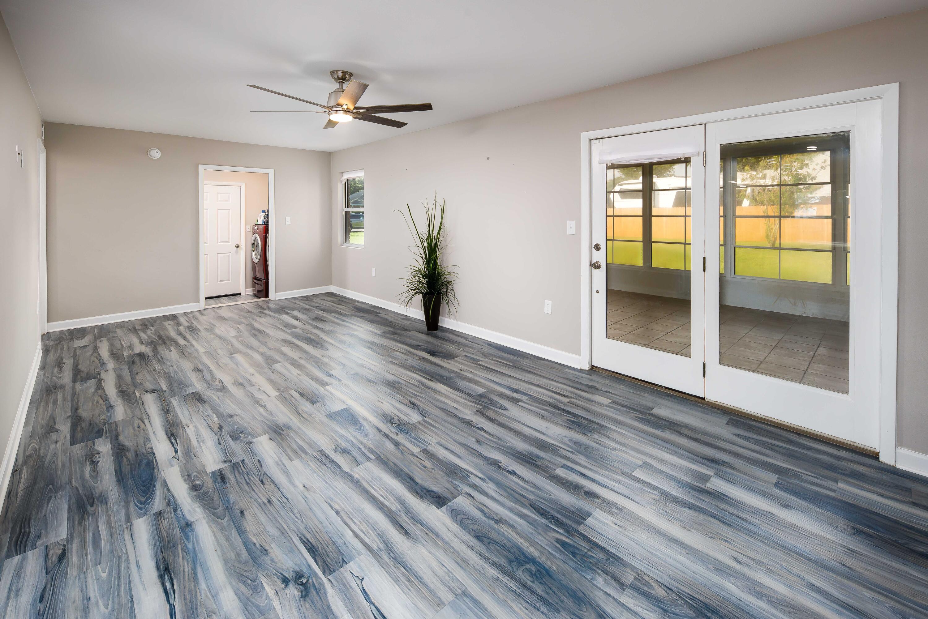 RAINTREE ESTATES - Residential