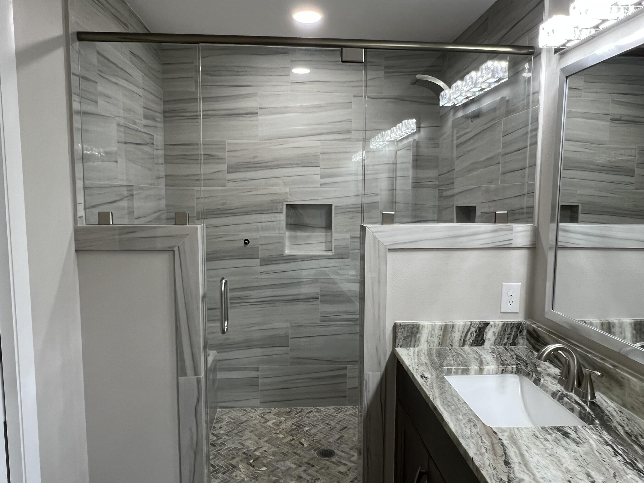 RAINTREE ESTATES - Residential