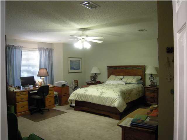 PARKWOOD ESTATES PH 1 BLUEWATER BAY - Residential Lease