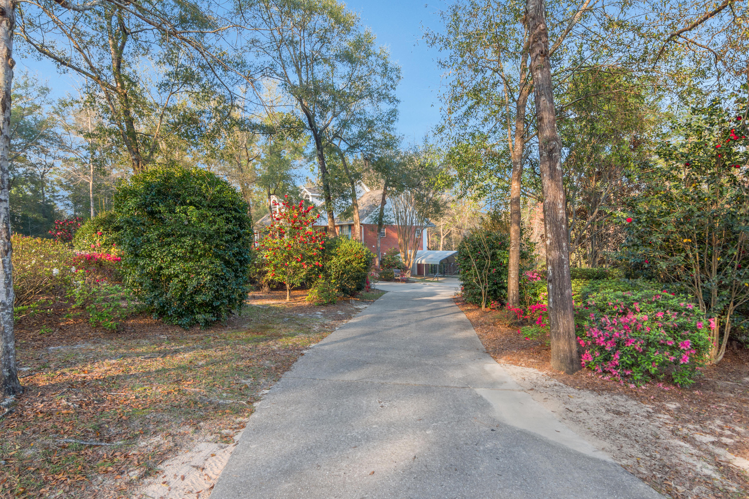 KENNEDY LAKE (UNRECORDED) - Residential