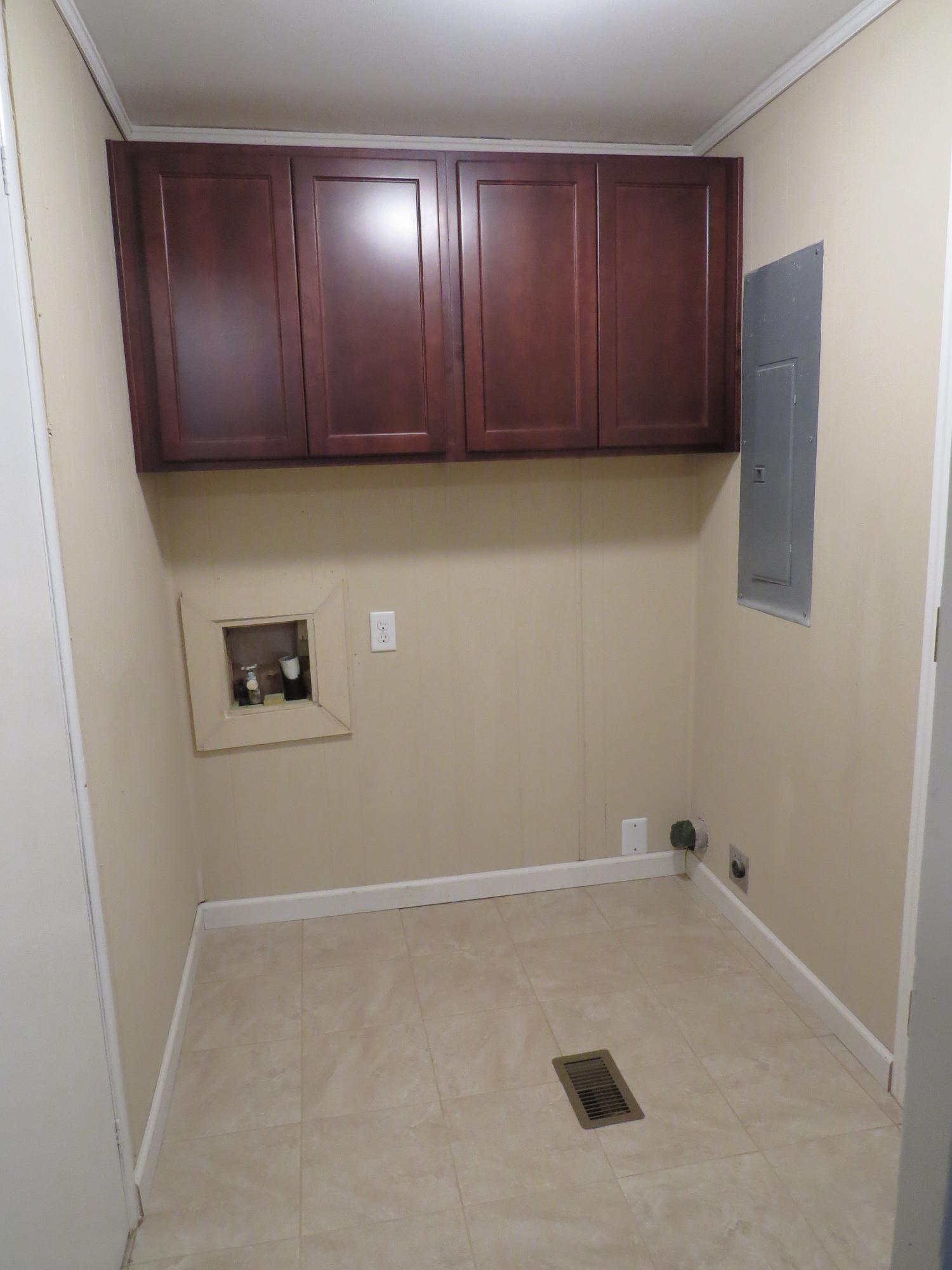 PORT DIXIE S80 FT OF LOTS 4 5 & 6 BLK 80 - Residential