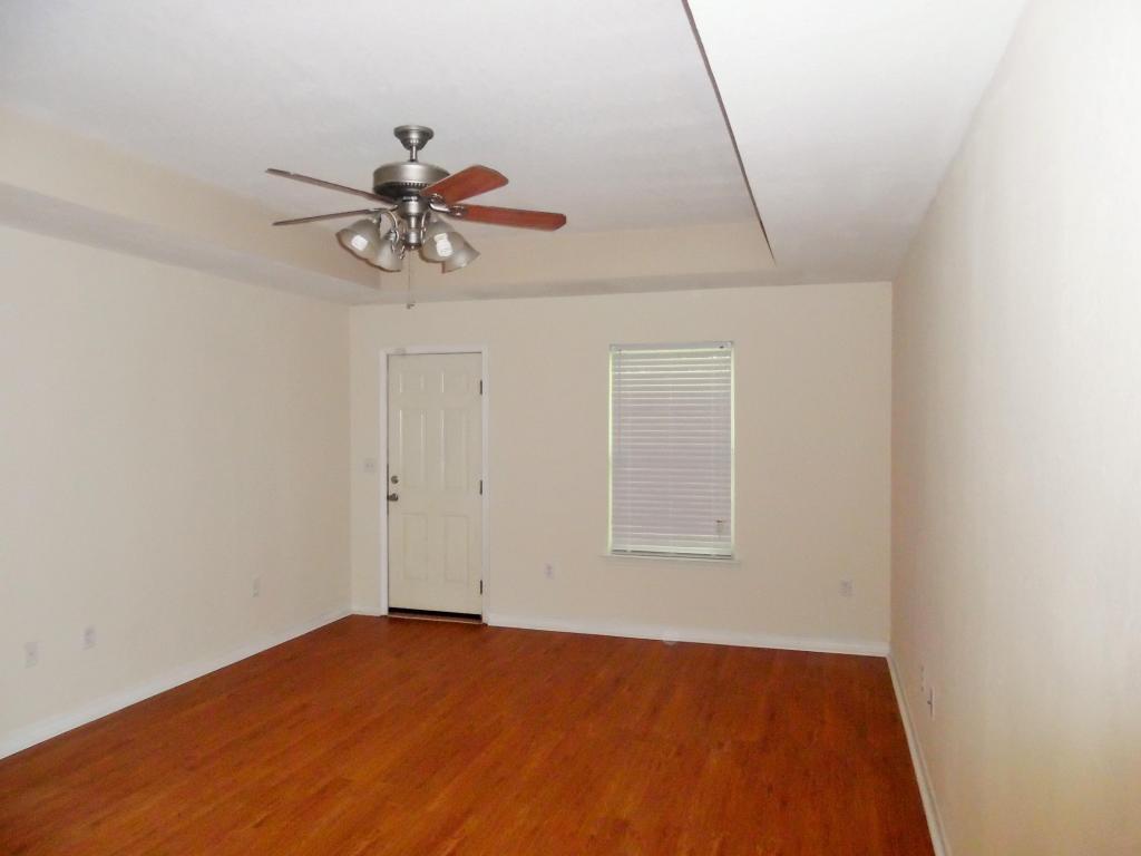 CRESTVIEW - Residential