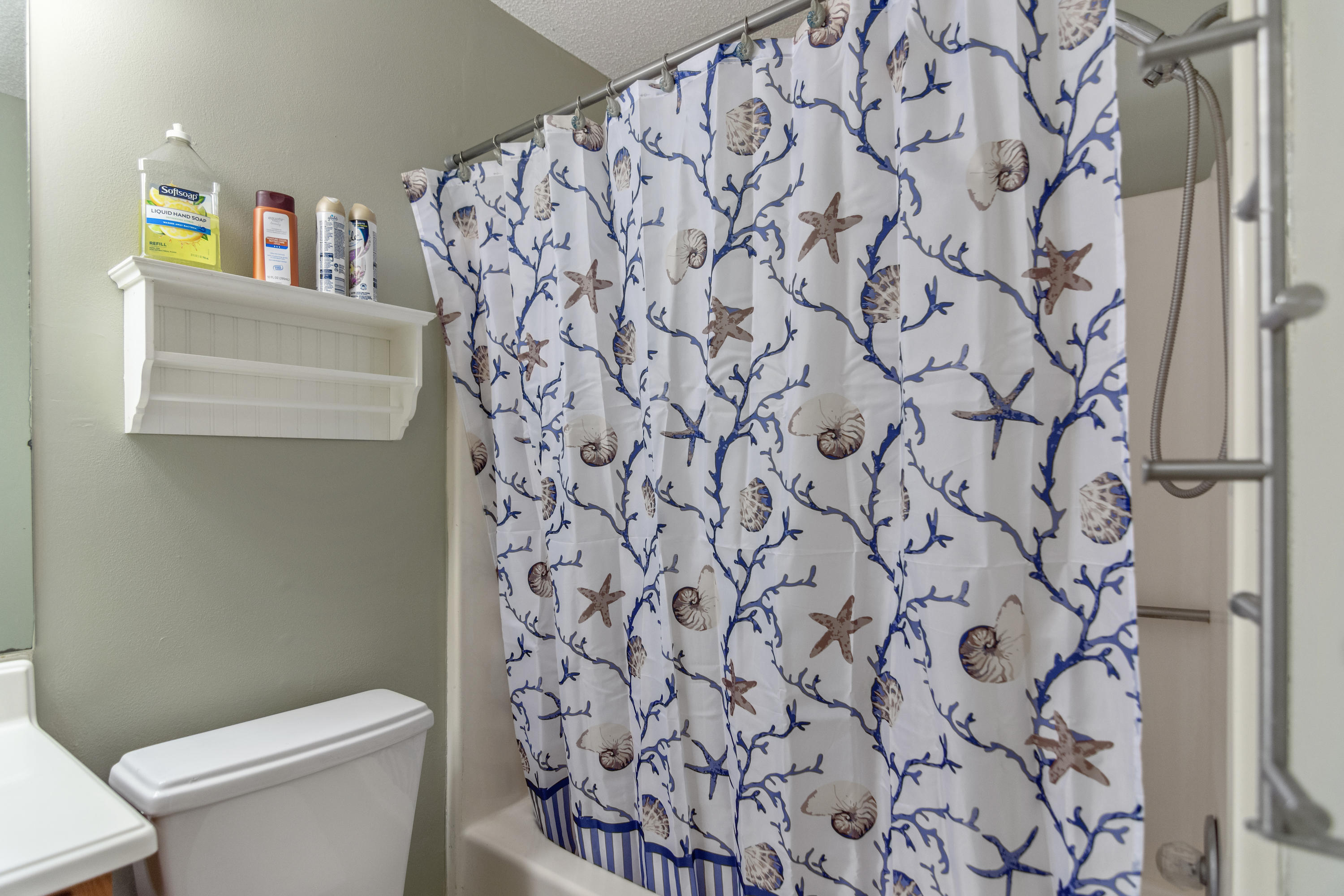 KELLY HILL ESTATES - Residential