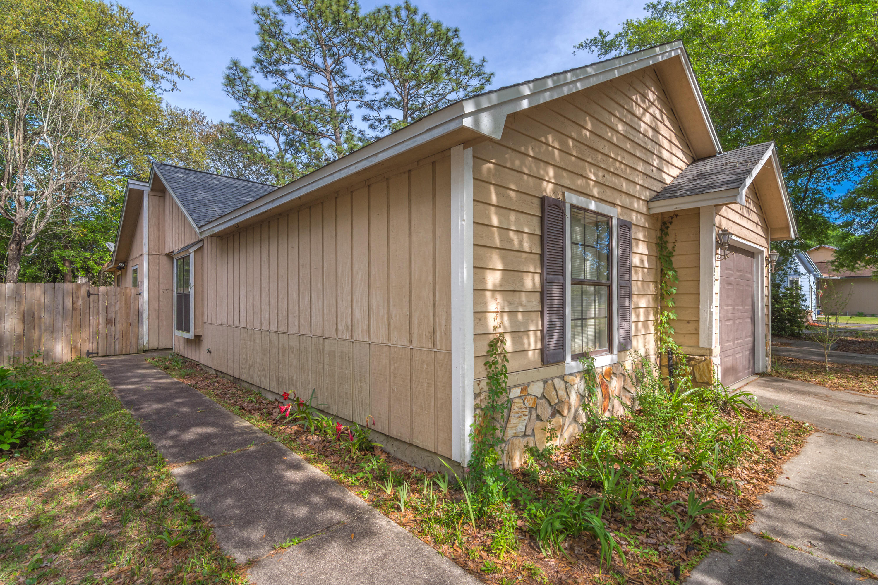 KELLY HILL ESTATES - Residential