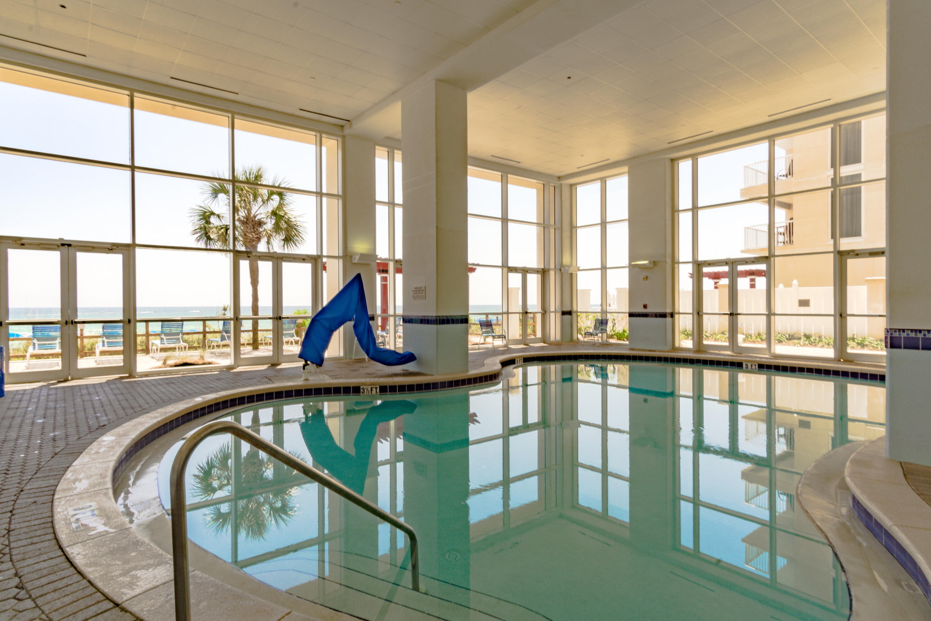 MAJESTIC BEACH TOWERS II - Residential