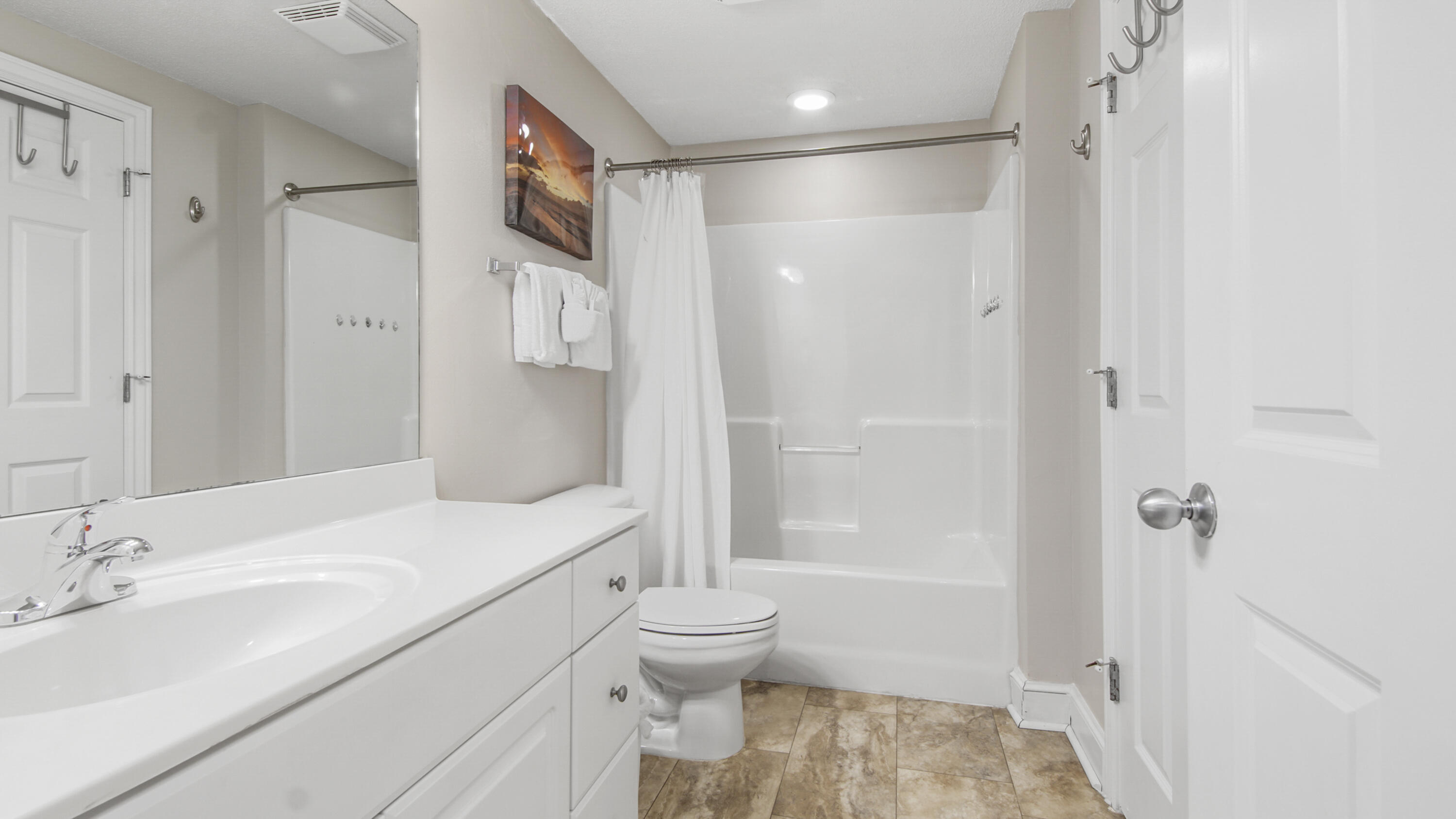 MAJESTIC BEACH TOWERS II - Residential