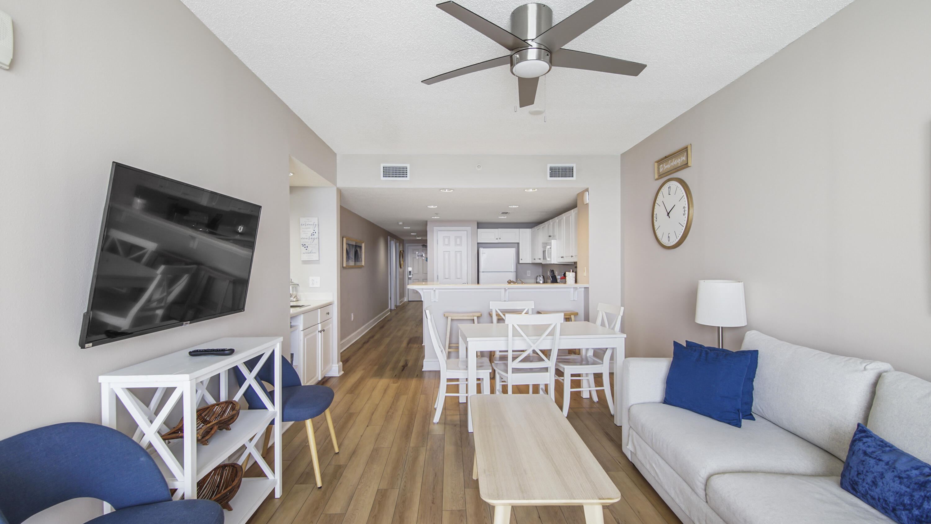 MAJESTIC BEACH TOWERS II - Residential