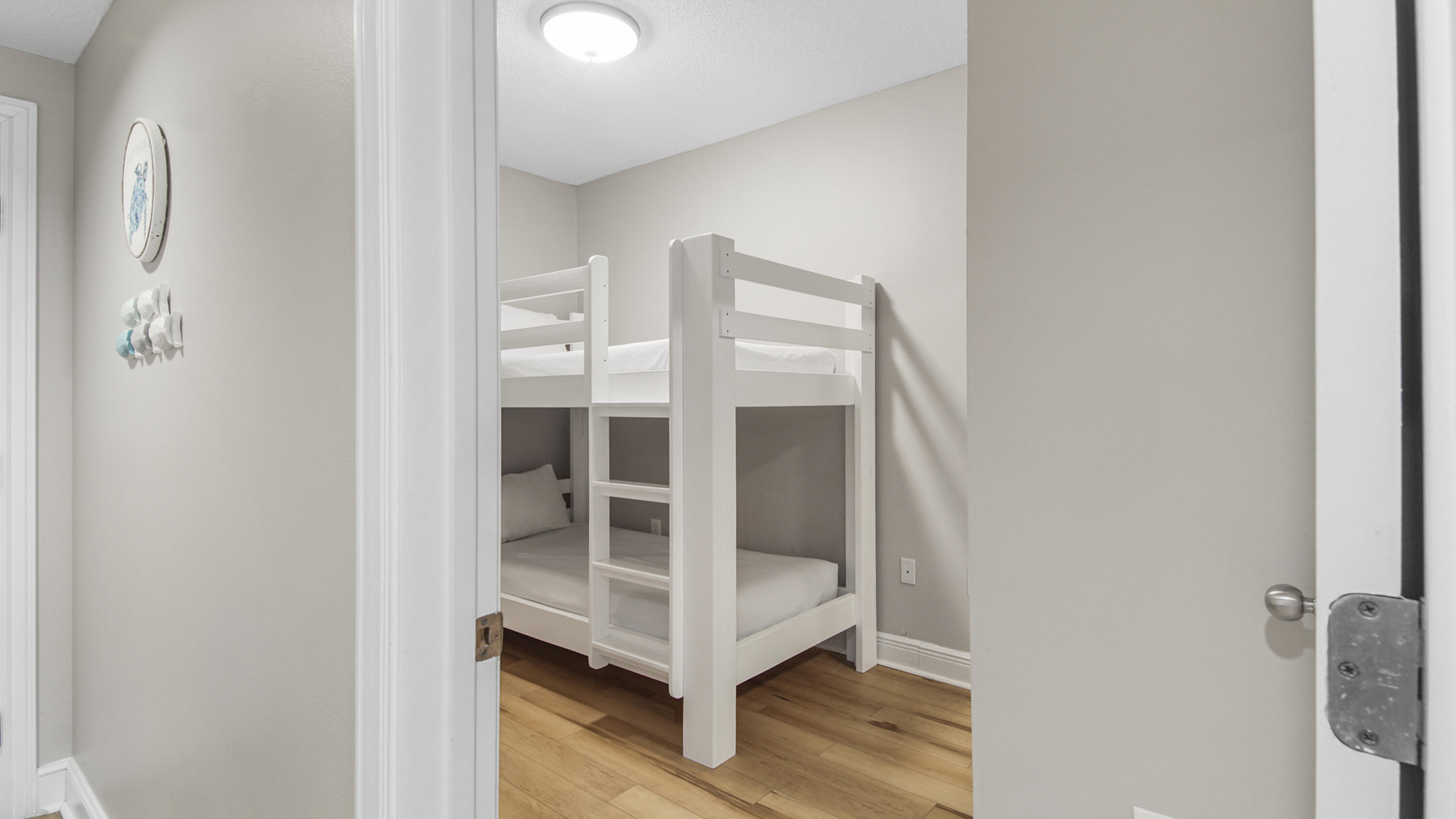 MAJESTIC BEACH TOWERS II - Residential