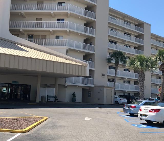 HOLIDAY SURF & RACQUET CLUB - Residential
