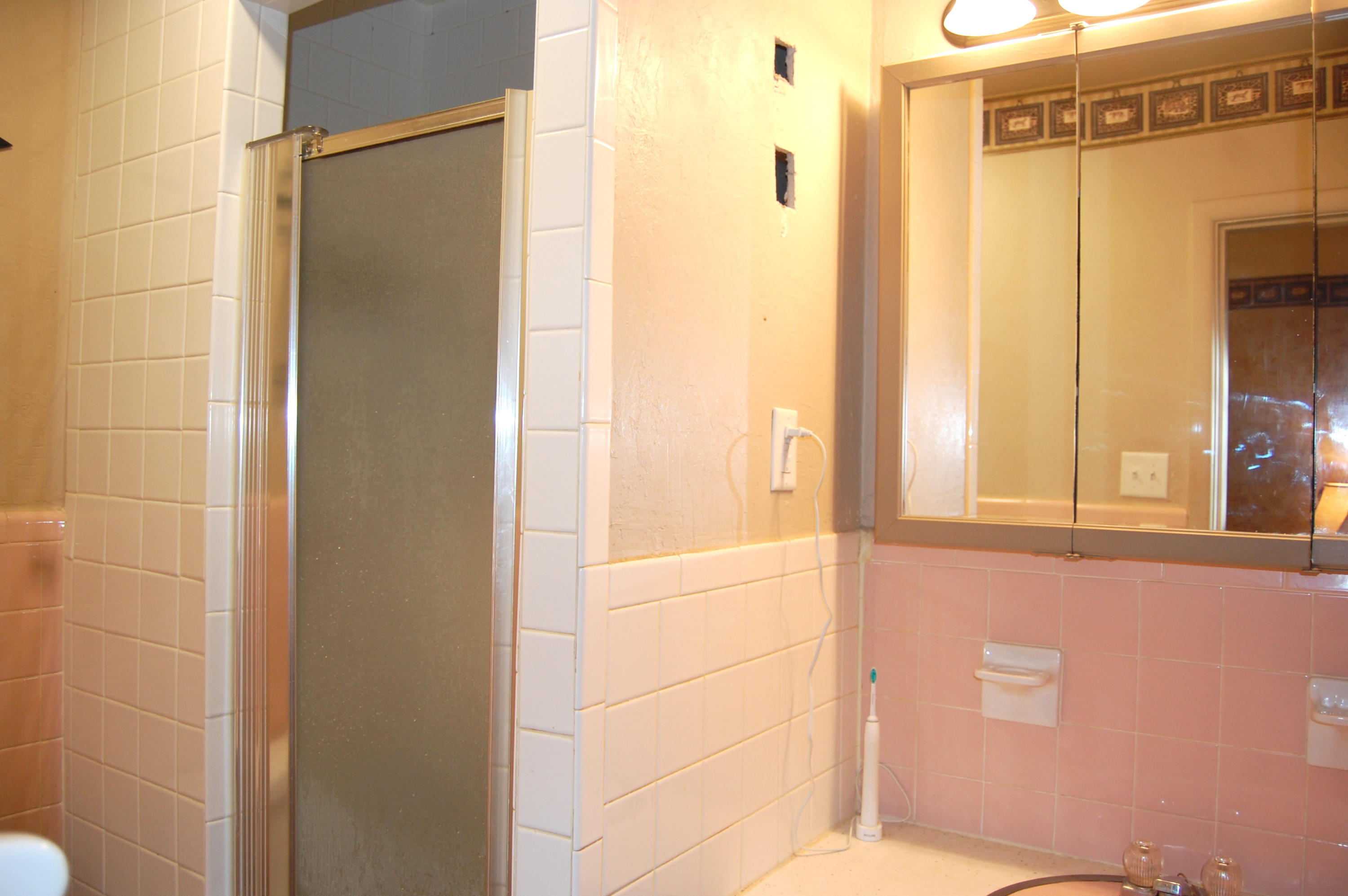 YACHT CLUB ESTATES - Residential