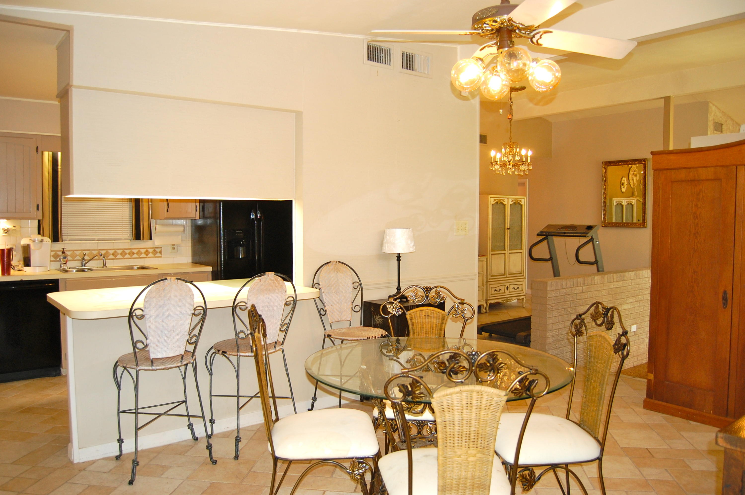 YACHT CLUB ESTATES - Residential