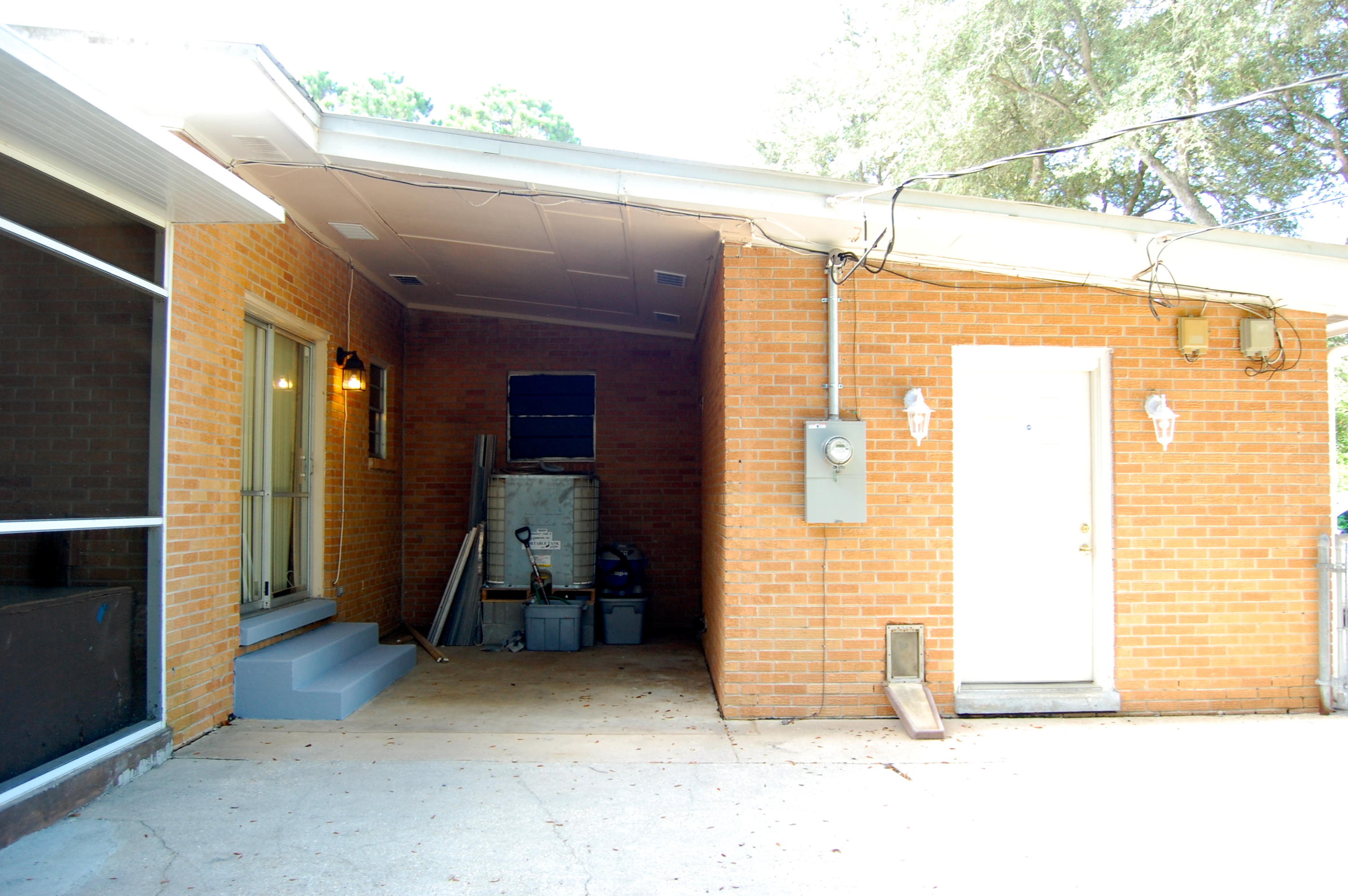 YACHT CLUB ESTATES - Residential