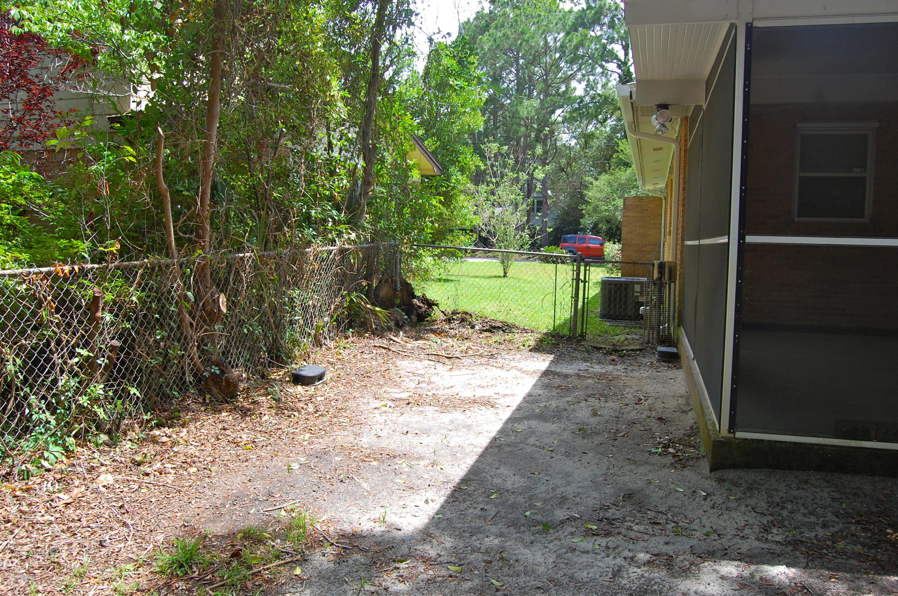 YACHT CLUB ESTATES - Residential