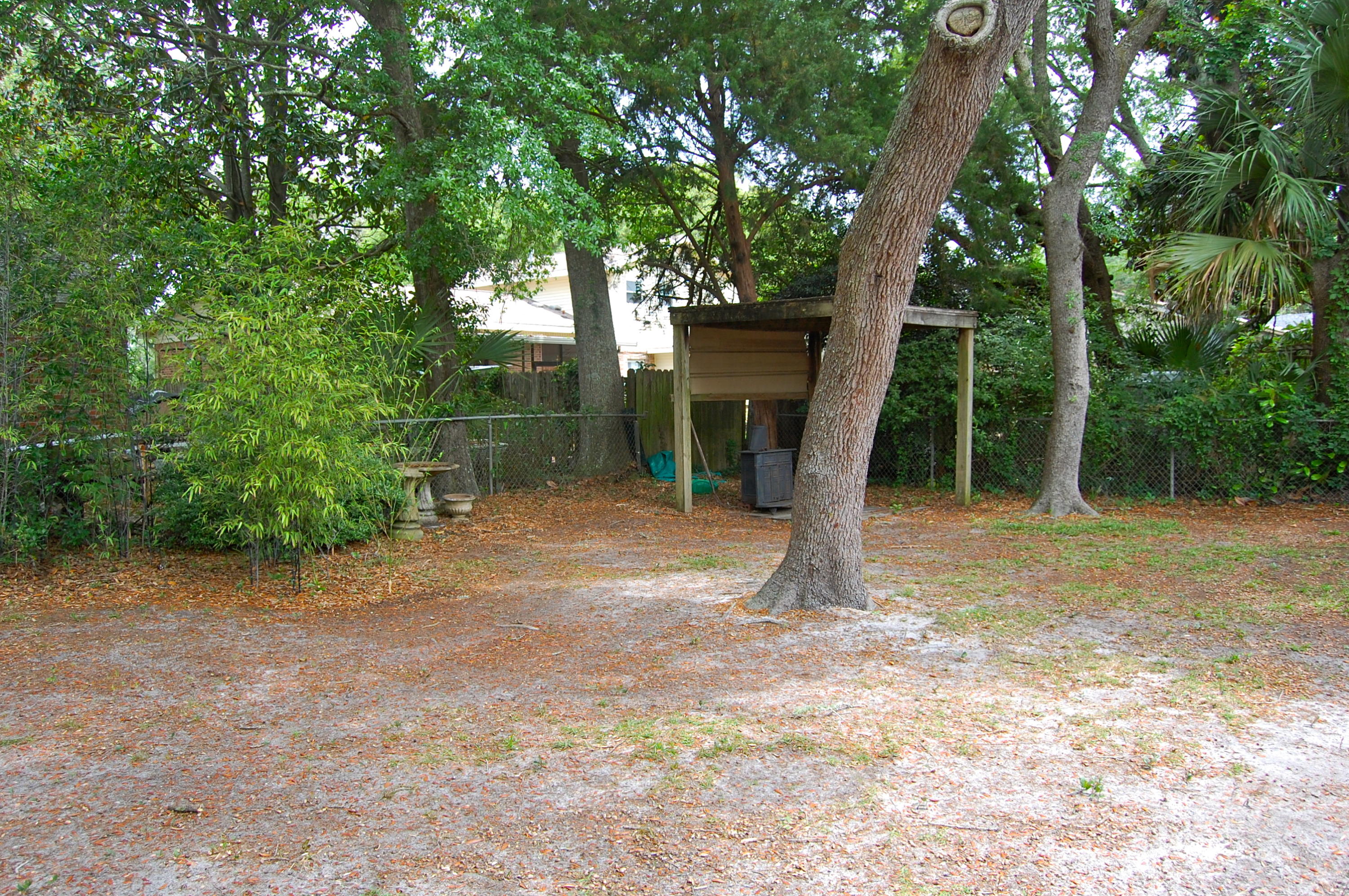 YACHT CLUB ESTATES - Residential