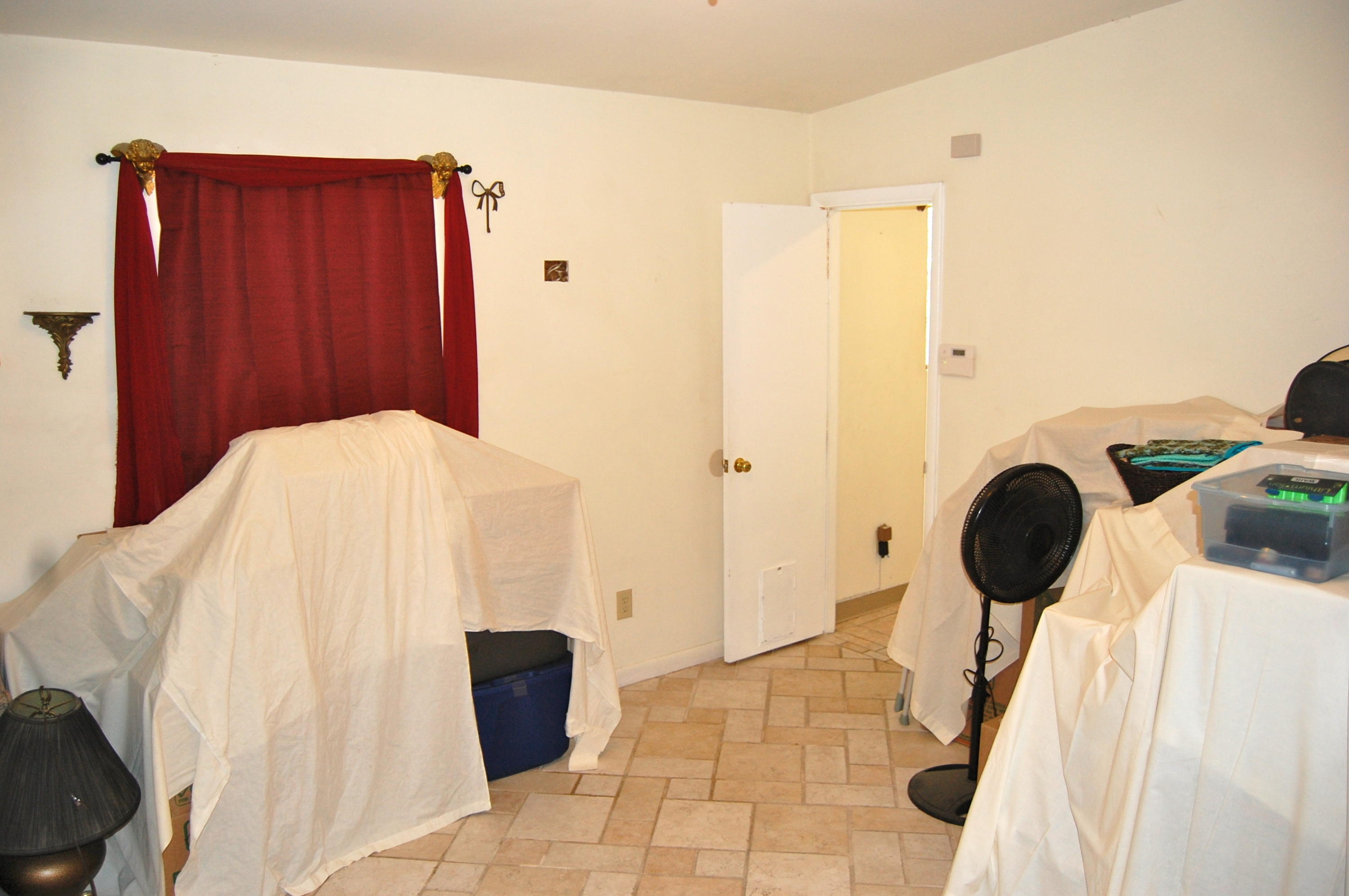 YACHT CLUB ESTATES - Residential