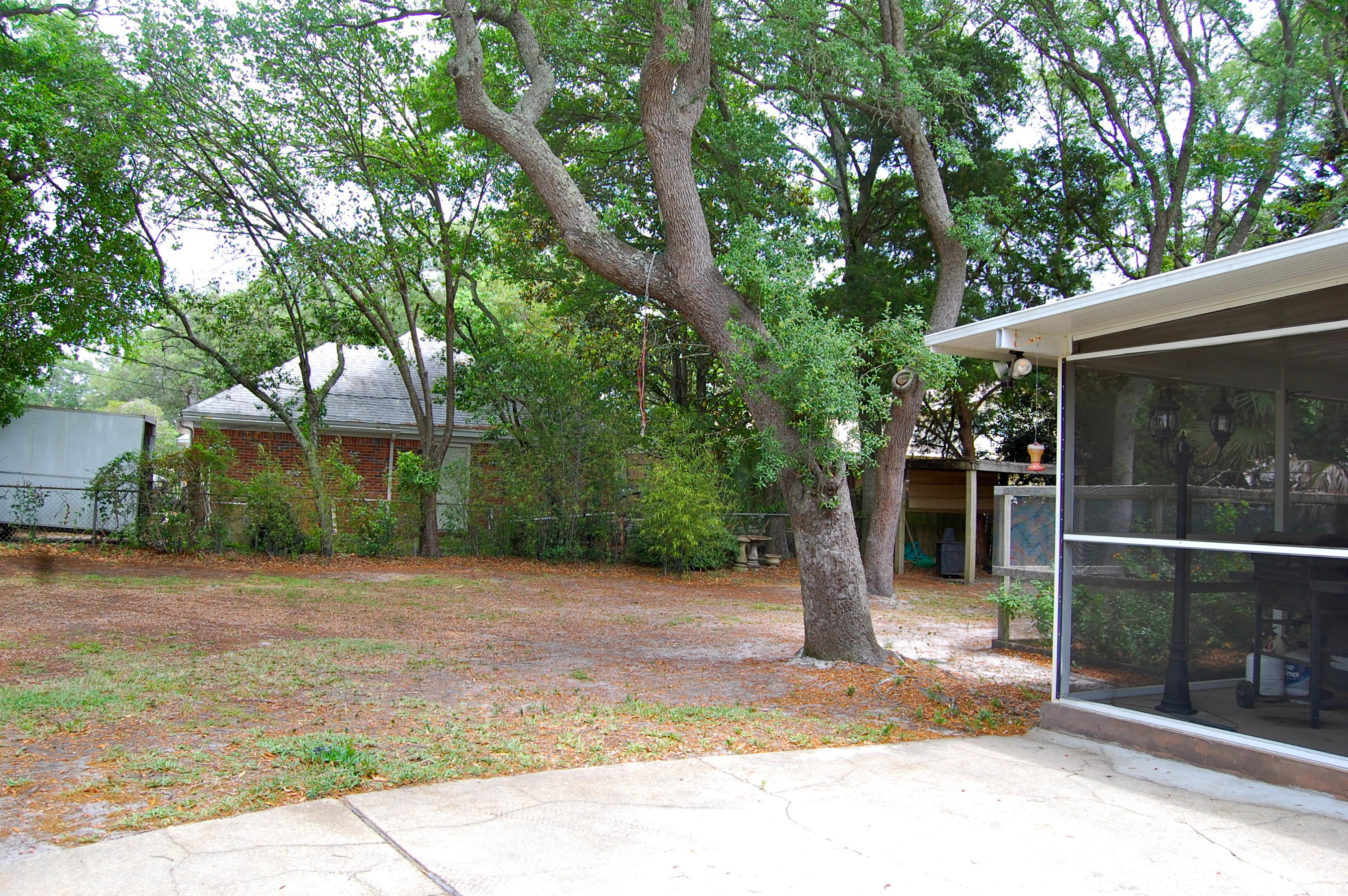 YACHT CLUB ESTATES - Residential