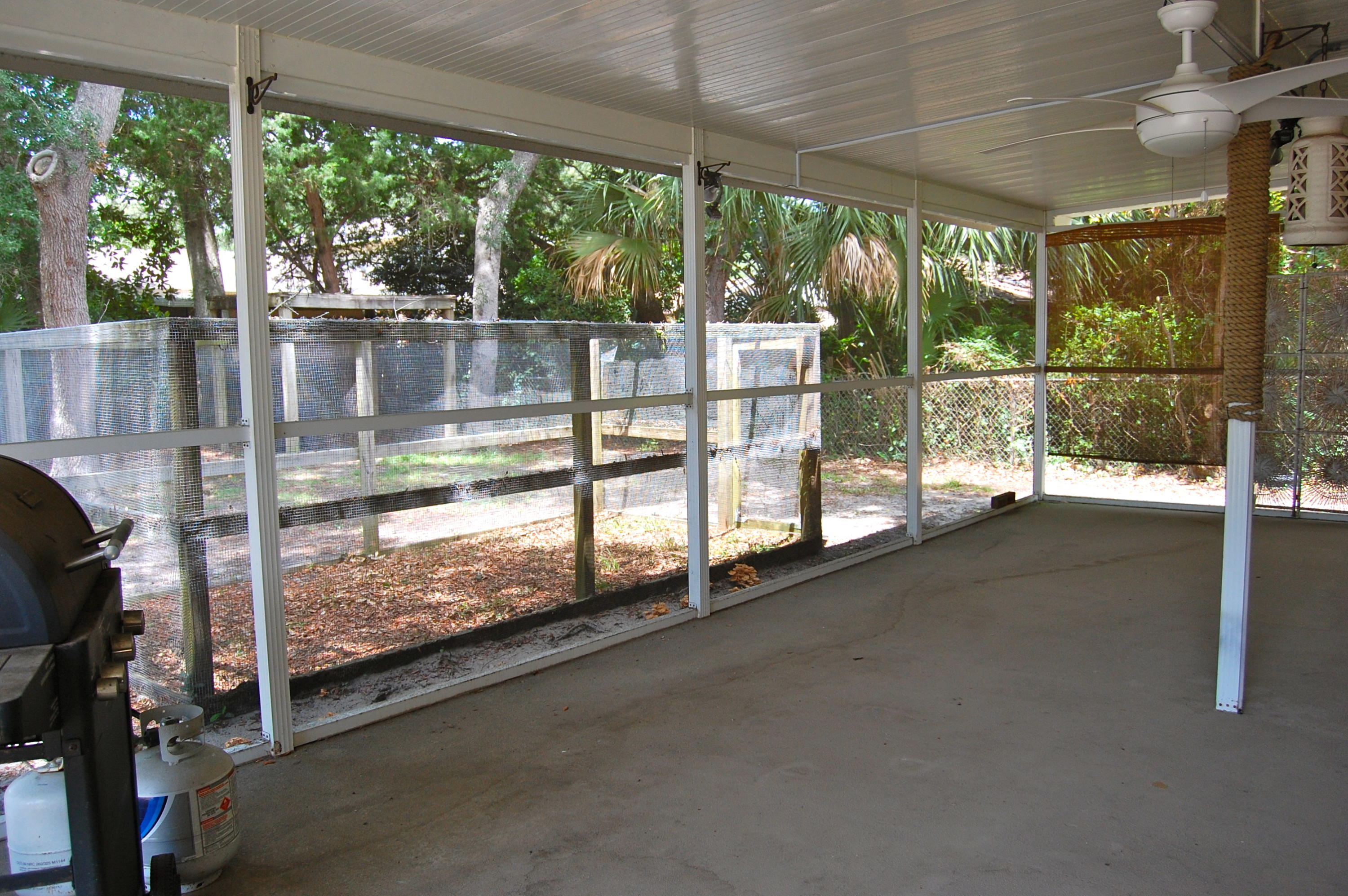 YACHT CLUB ESTATES - Residential