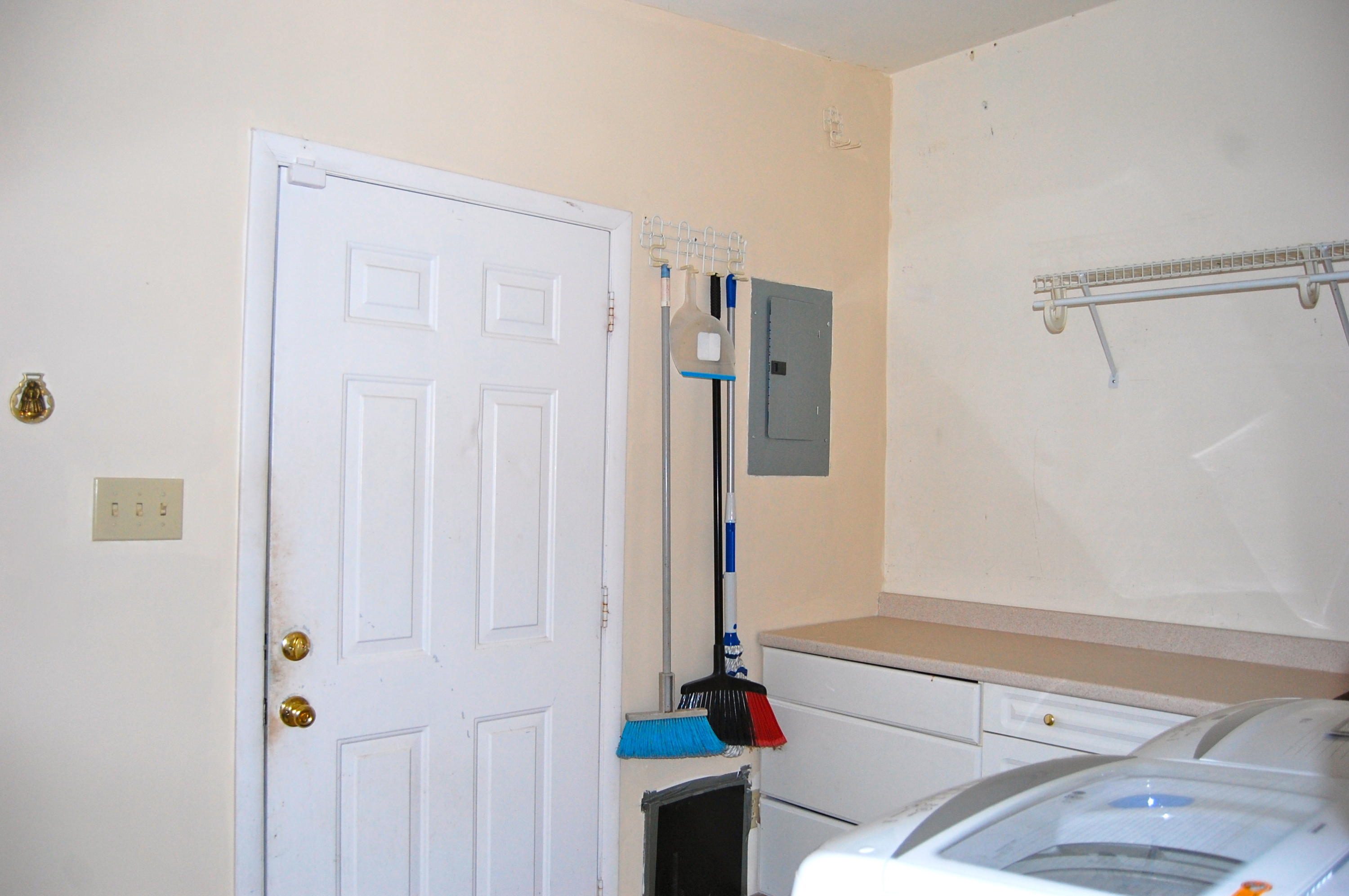 YACHT CLUB ESTATES - Residential