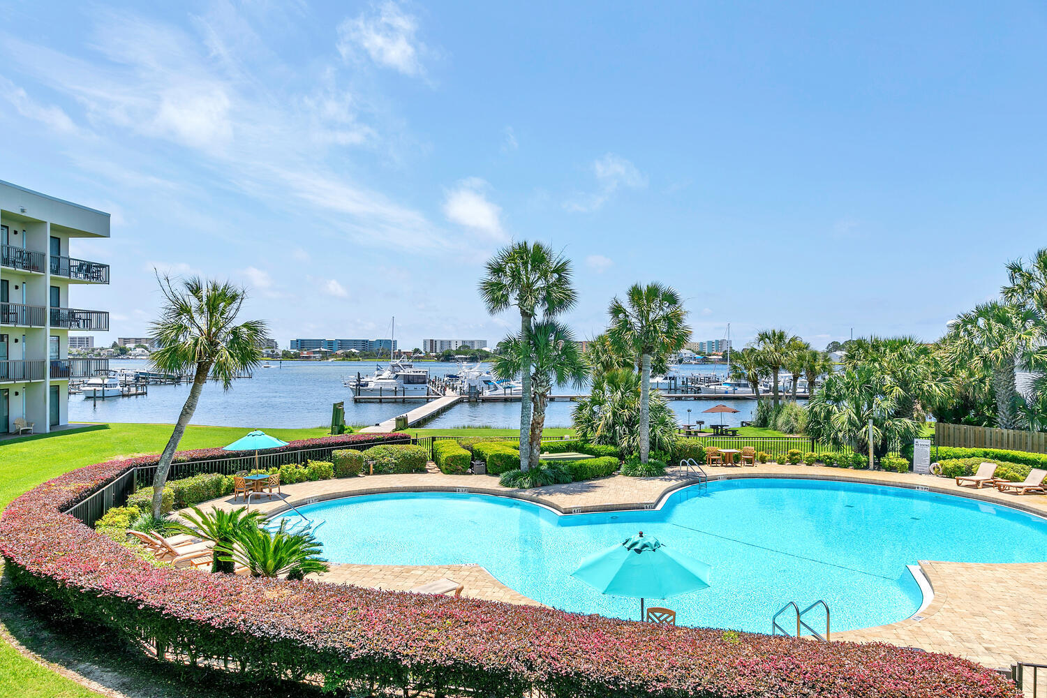 PIRATES BAY PH 1 - Residential