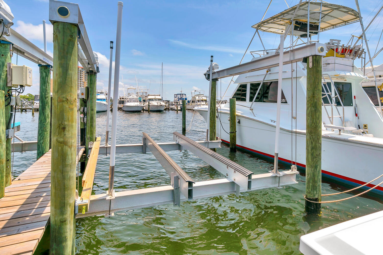 PIRATES BAY PH 1 - Residential