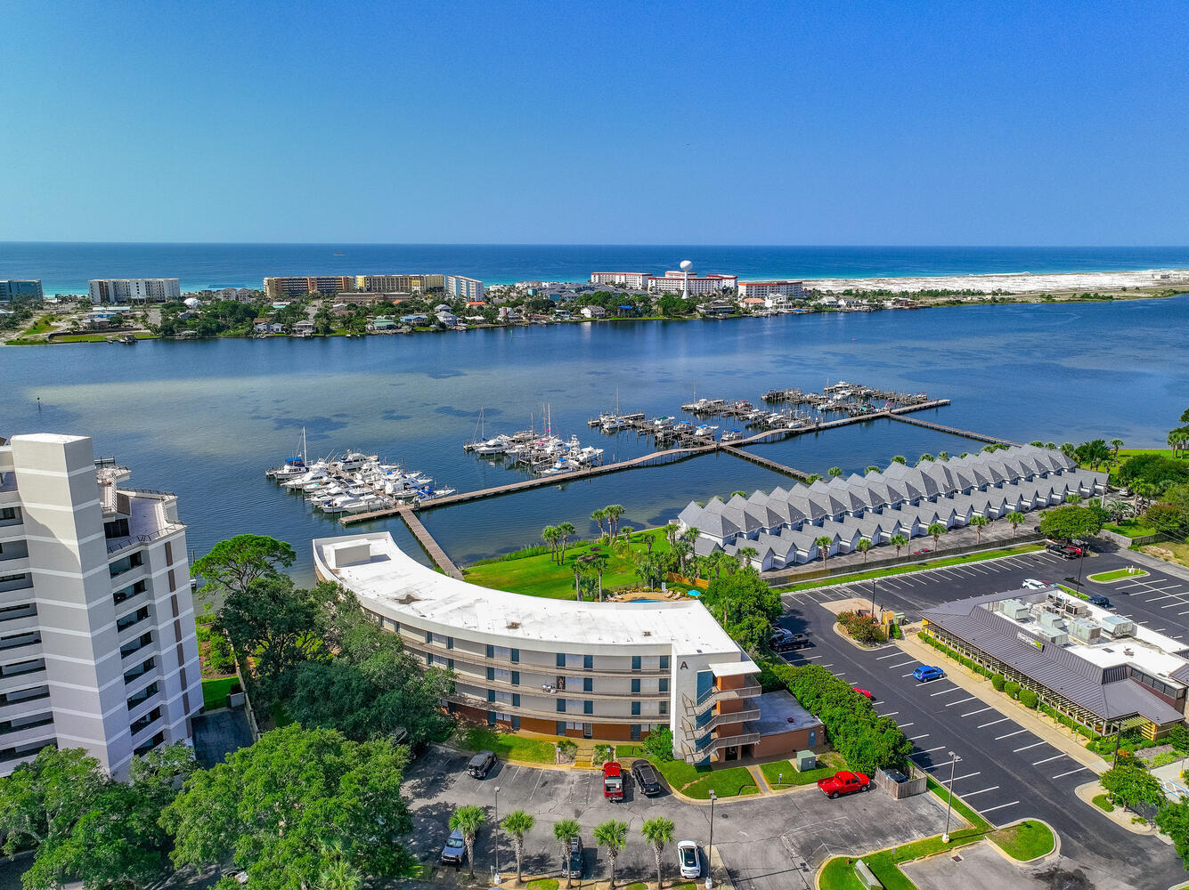 PIRATES BAY PH 1 - Residential