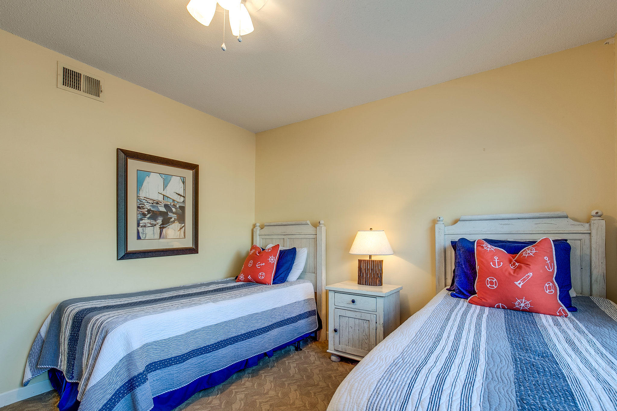 HIDDEN DUNES BEACH COTTAGES 2 - Residential