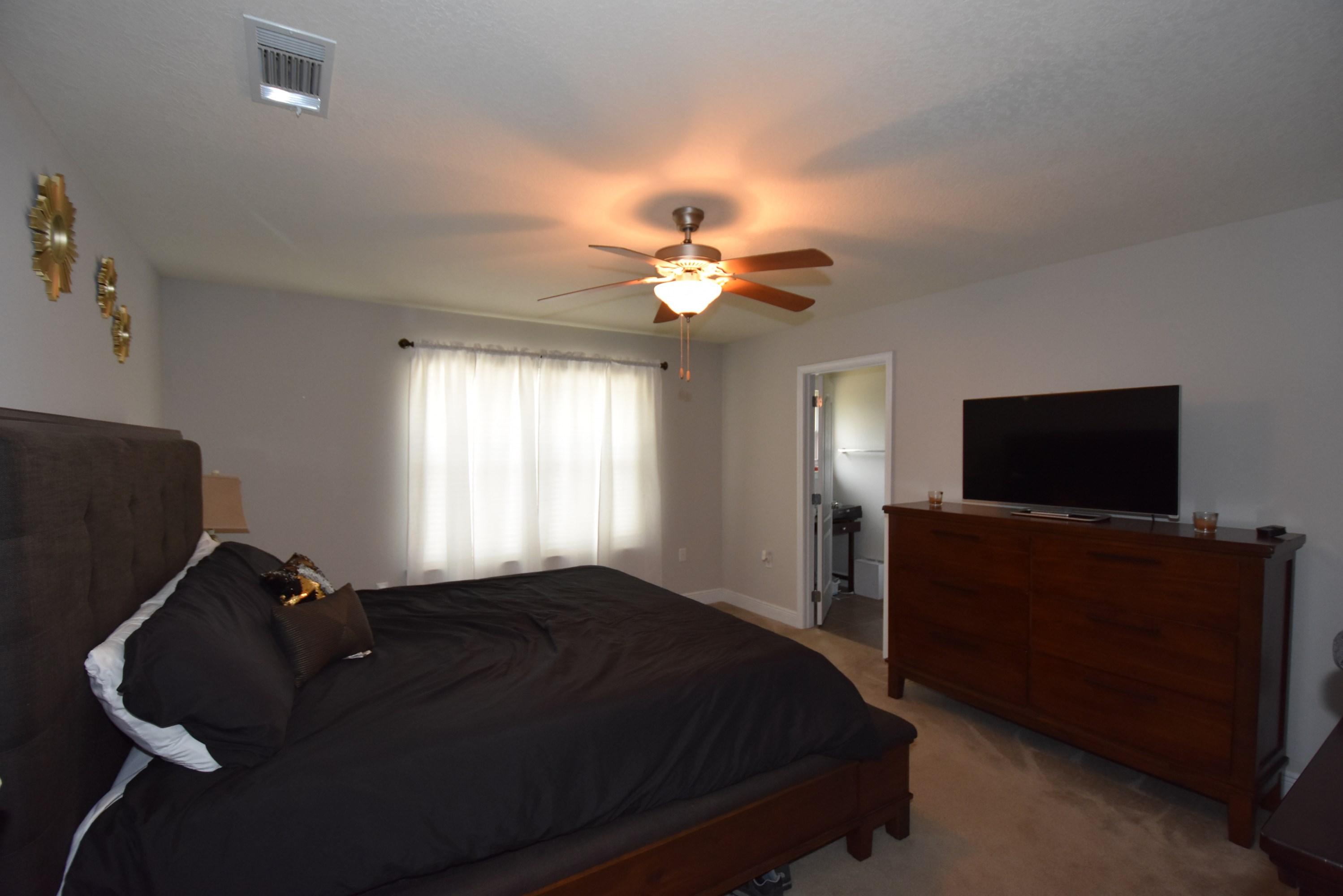 SILVER SPRINGS EST - Residential