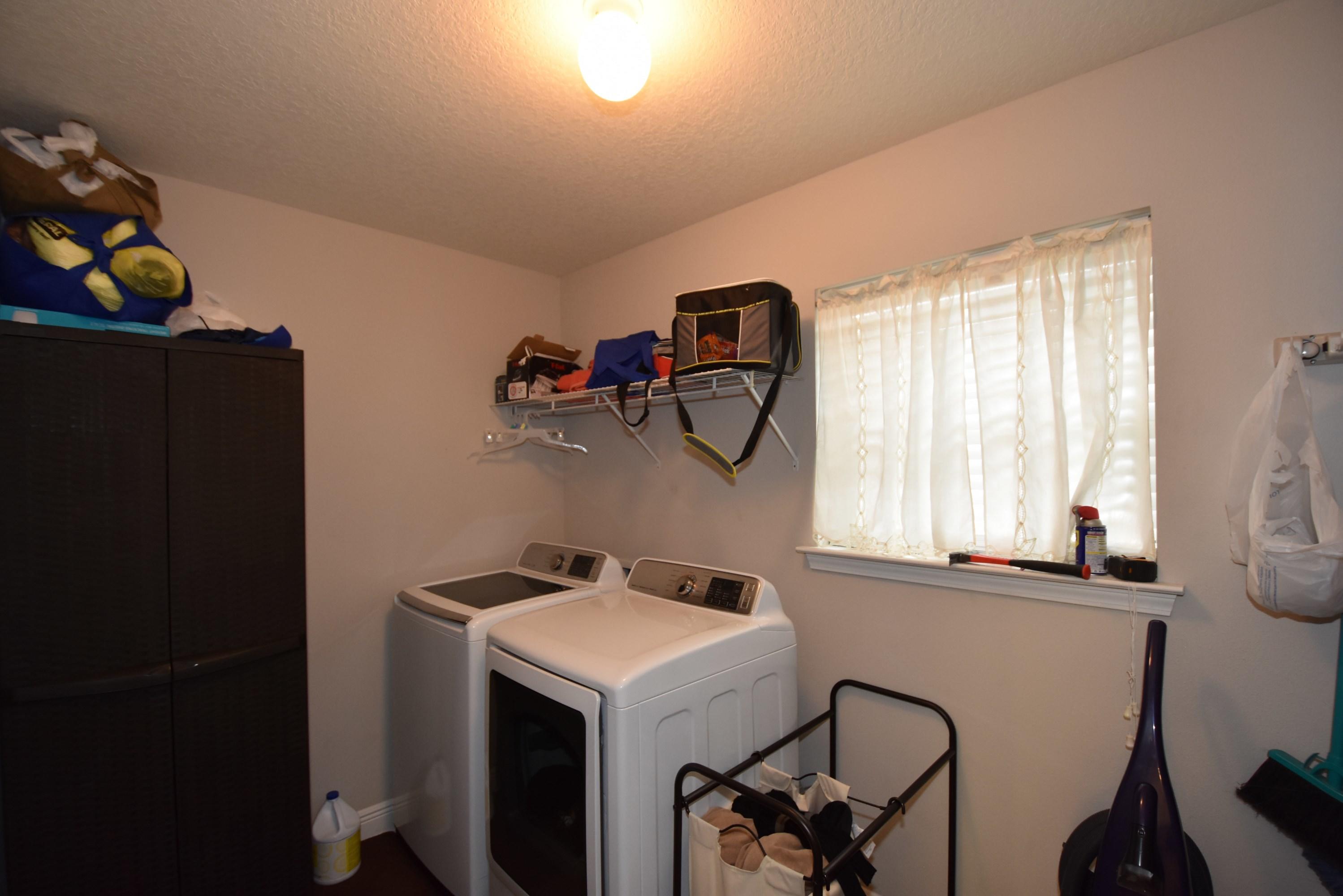 SILVER SPRINGS EST - Residential