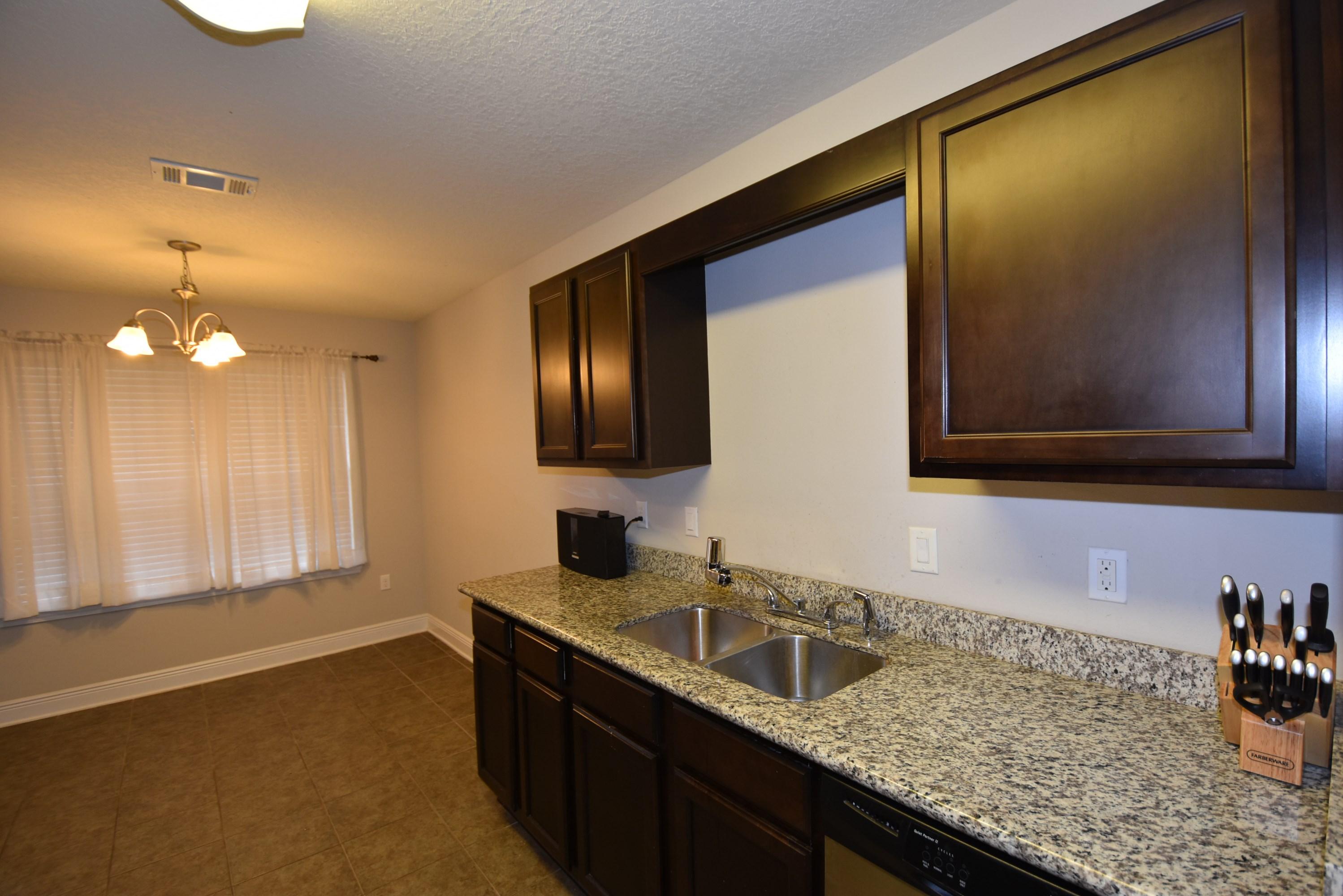 SILVER SPRINGS EST - Residential