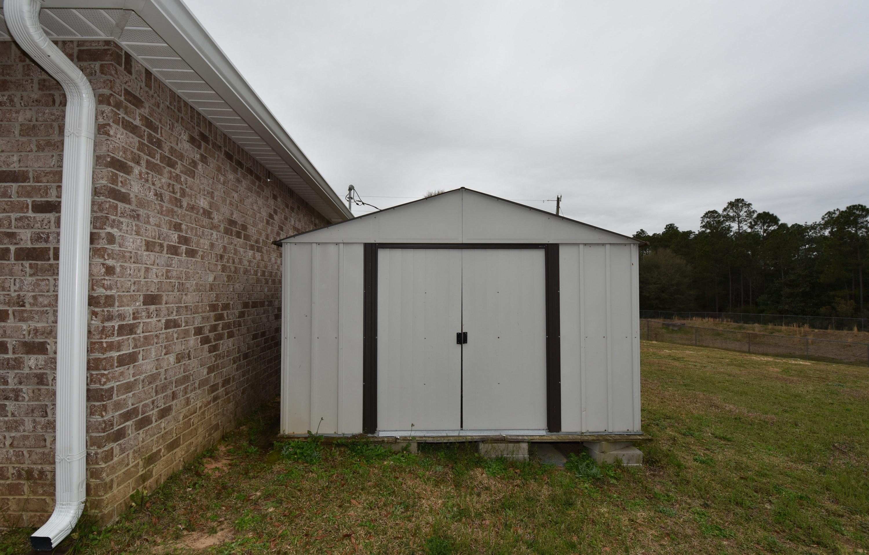 SILVER SPRINGS EST - Residential