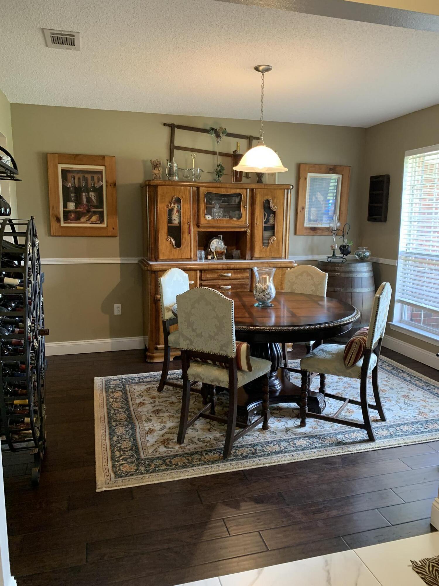 HOLLEY BY THE SEA - Residential