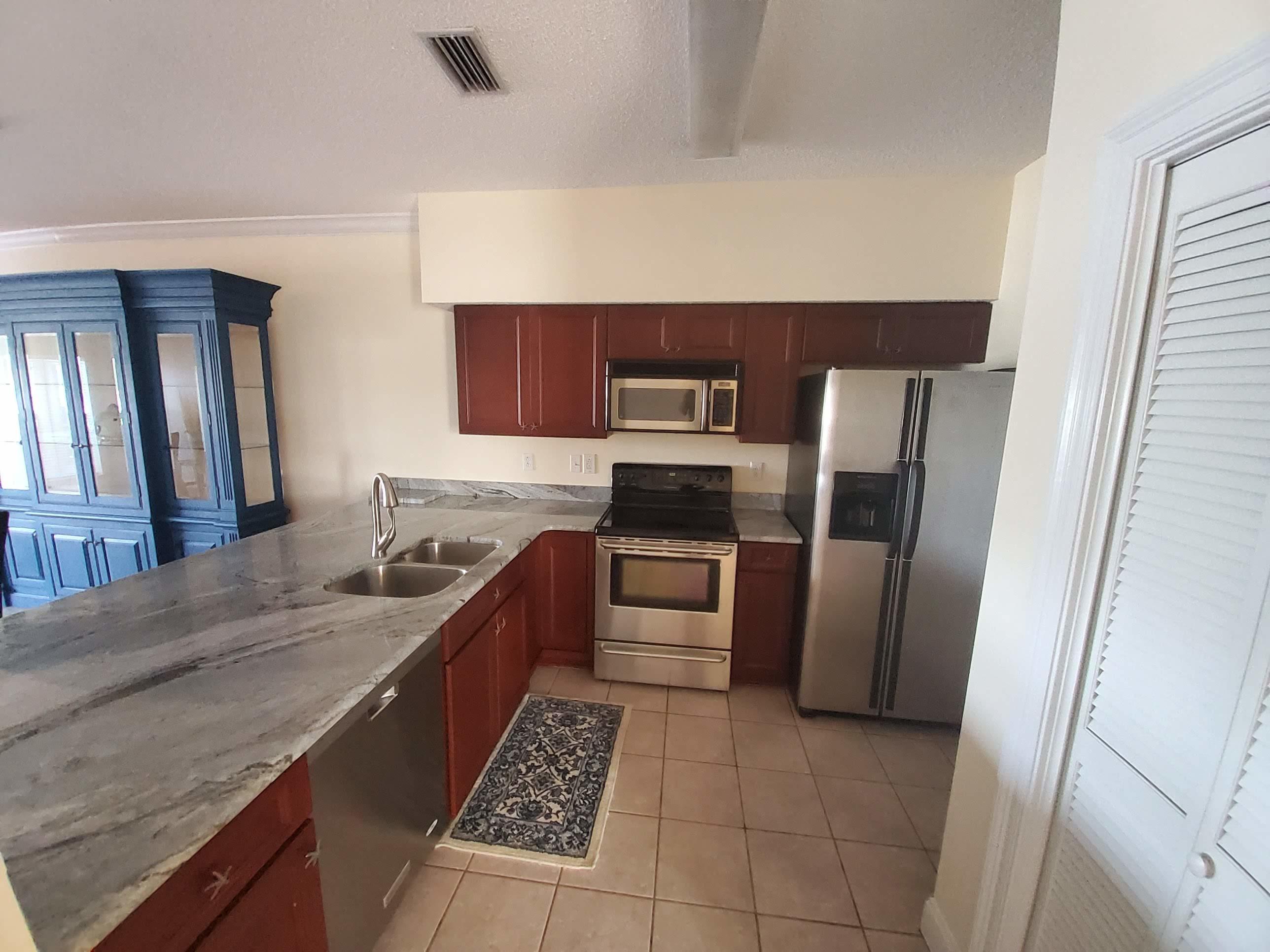 LAGUNA LANDING - Residential