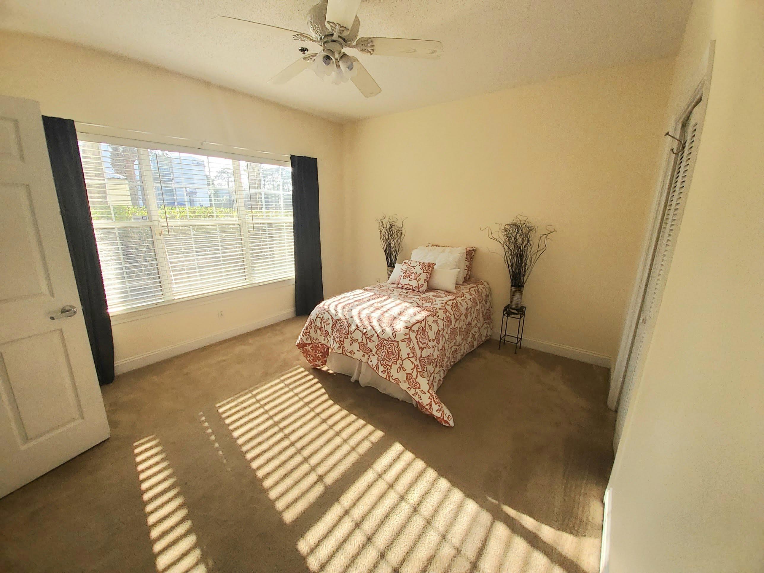 LAGUNA LANDING - Residential