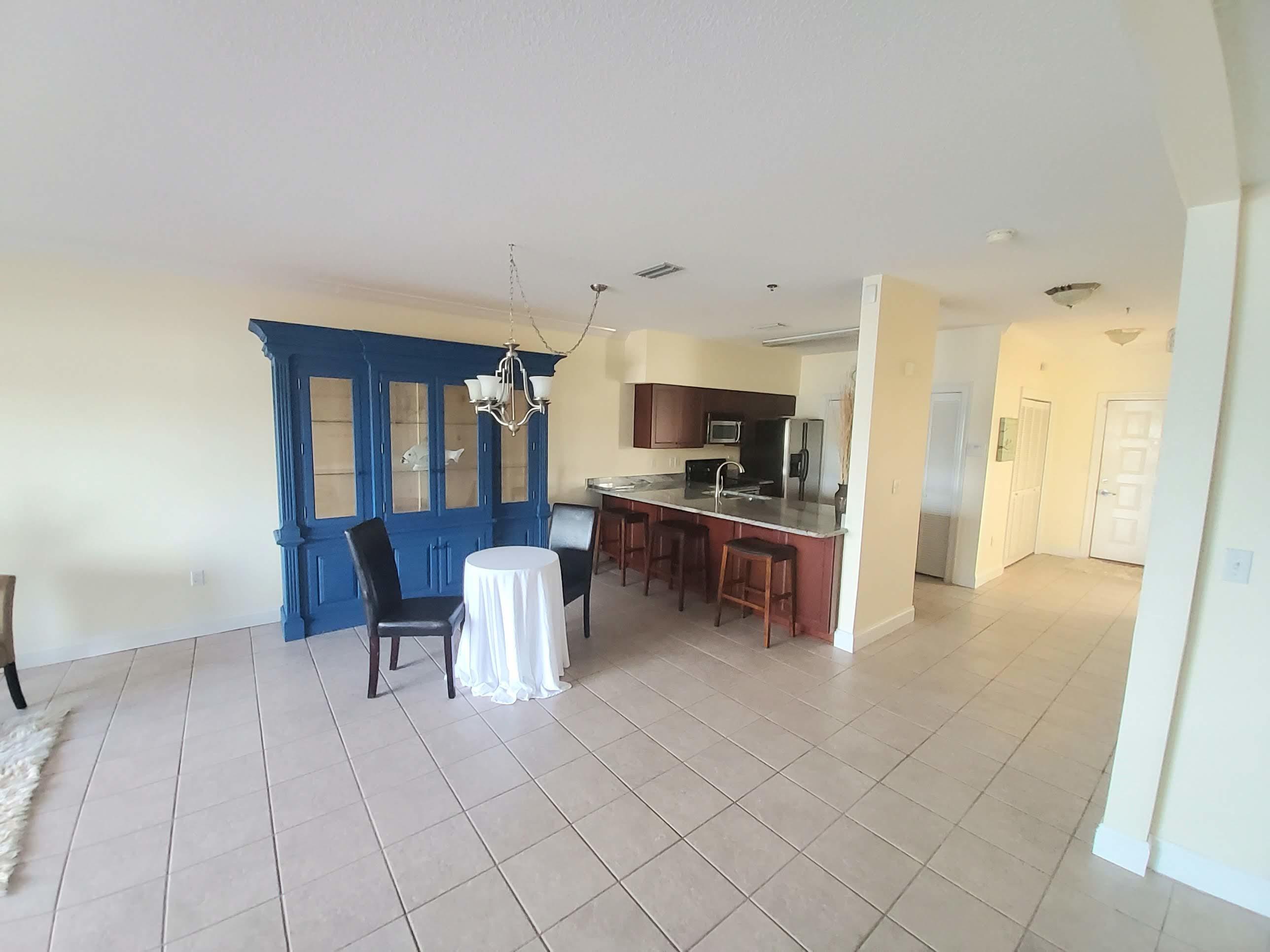 LAGUNA LANDING - Residential