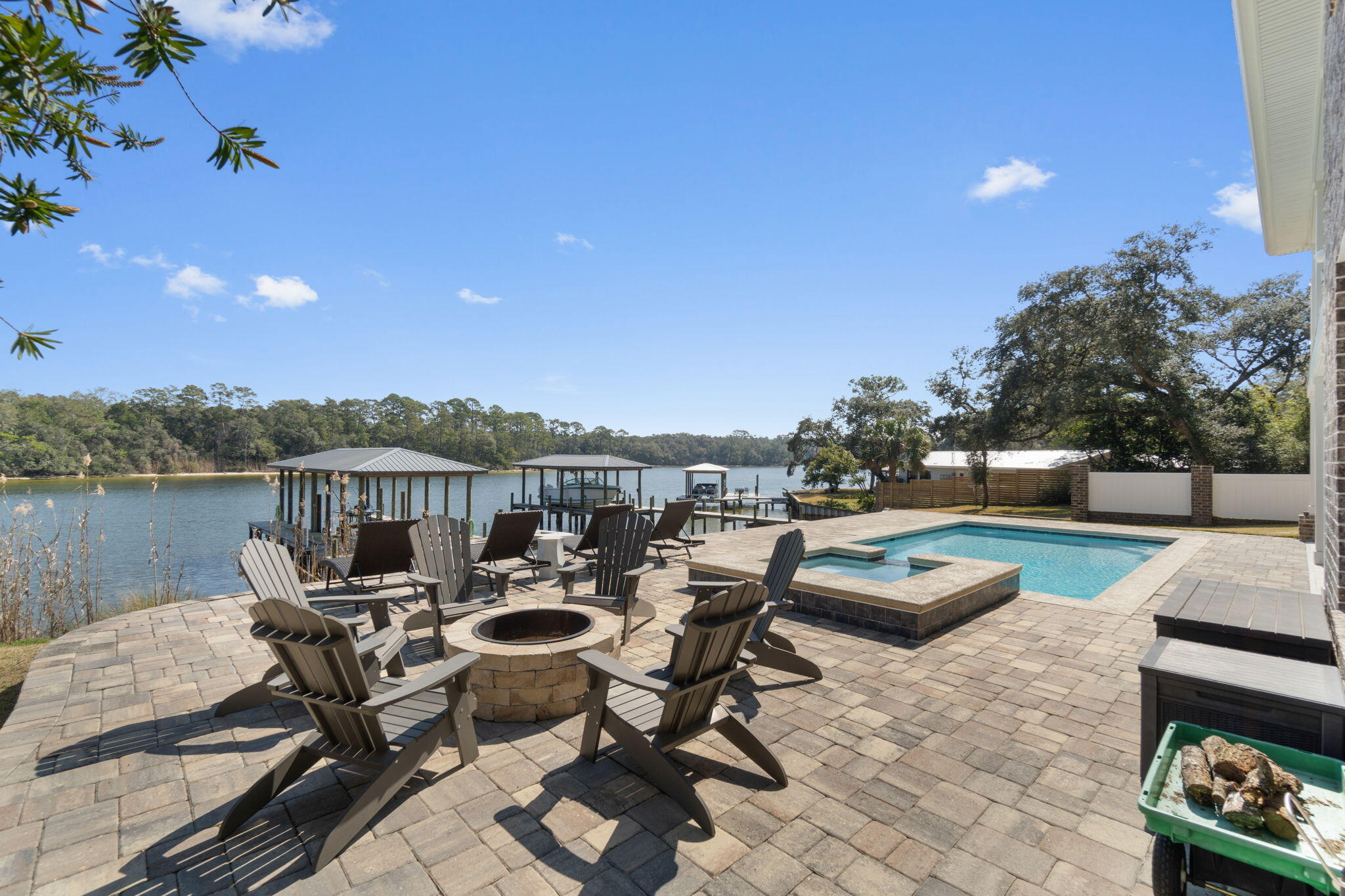 BAYOU POQUITO S/D - Residential