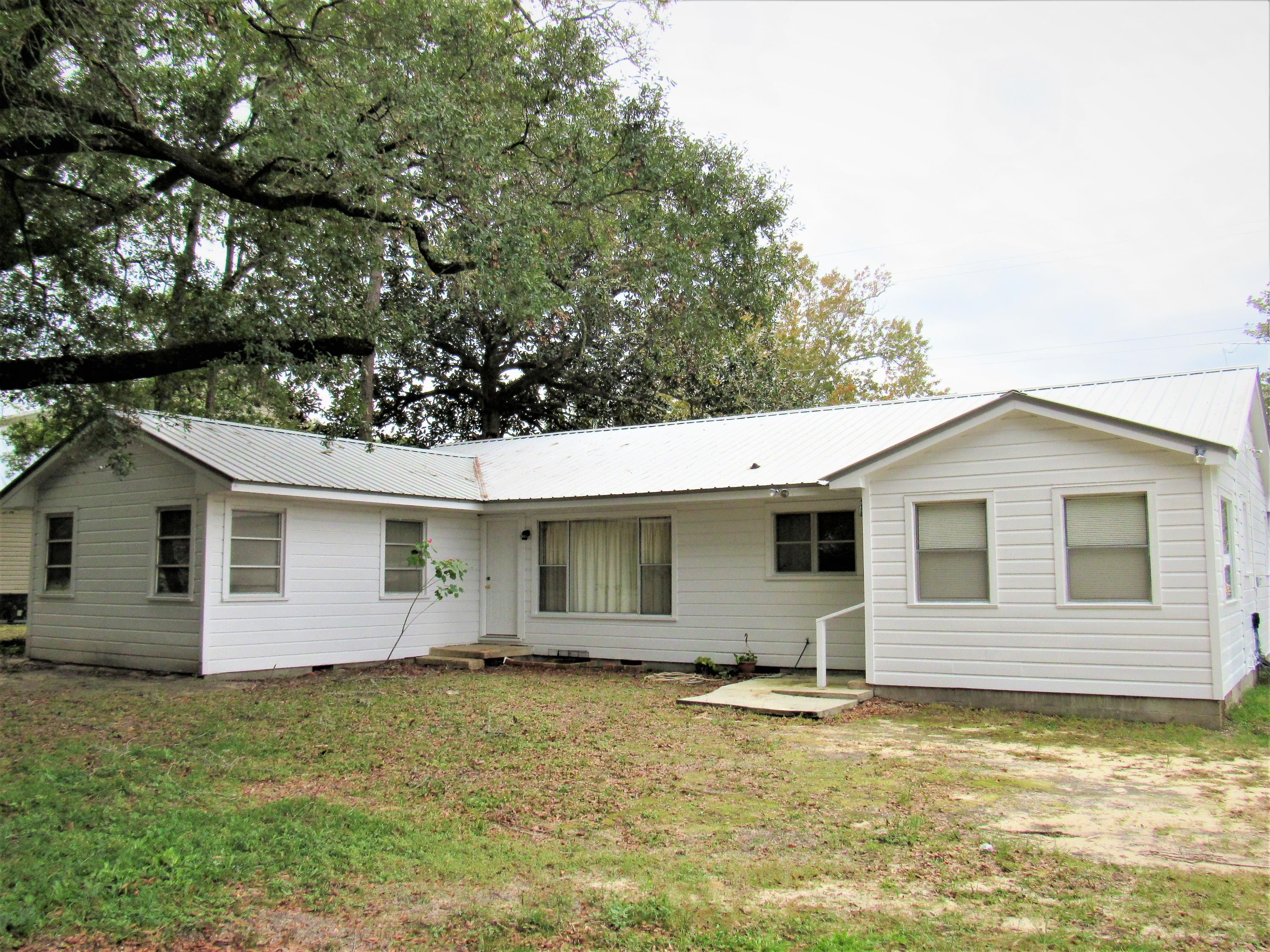 TOWN OF DEFUNIAK SPRINGS - Residential