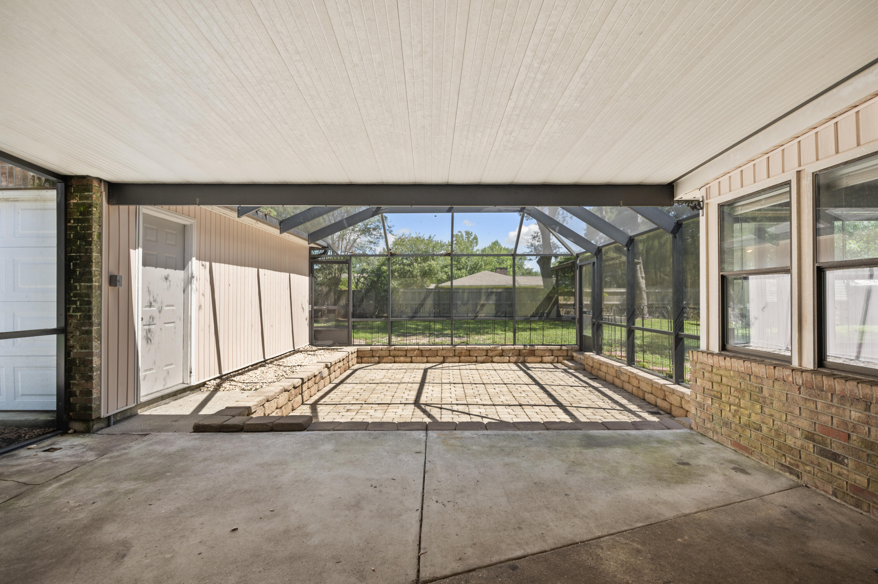COLLEGE WOOD - Residential