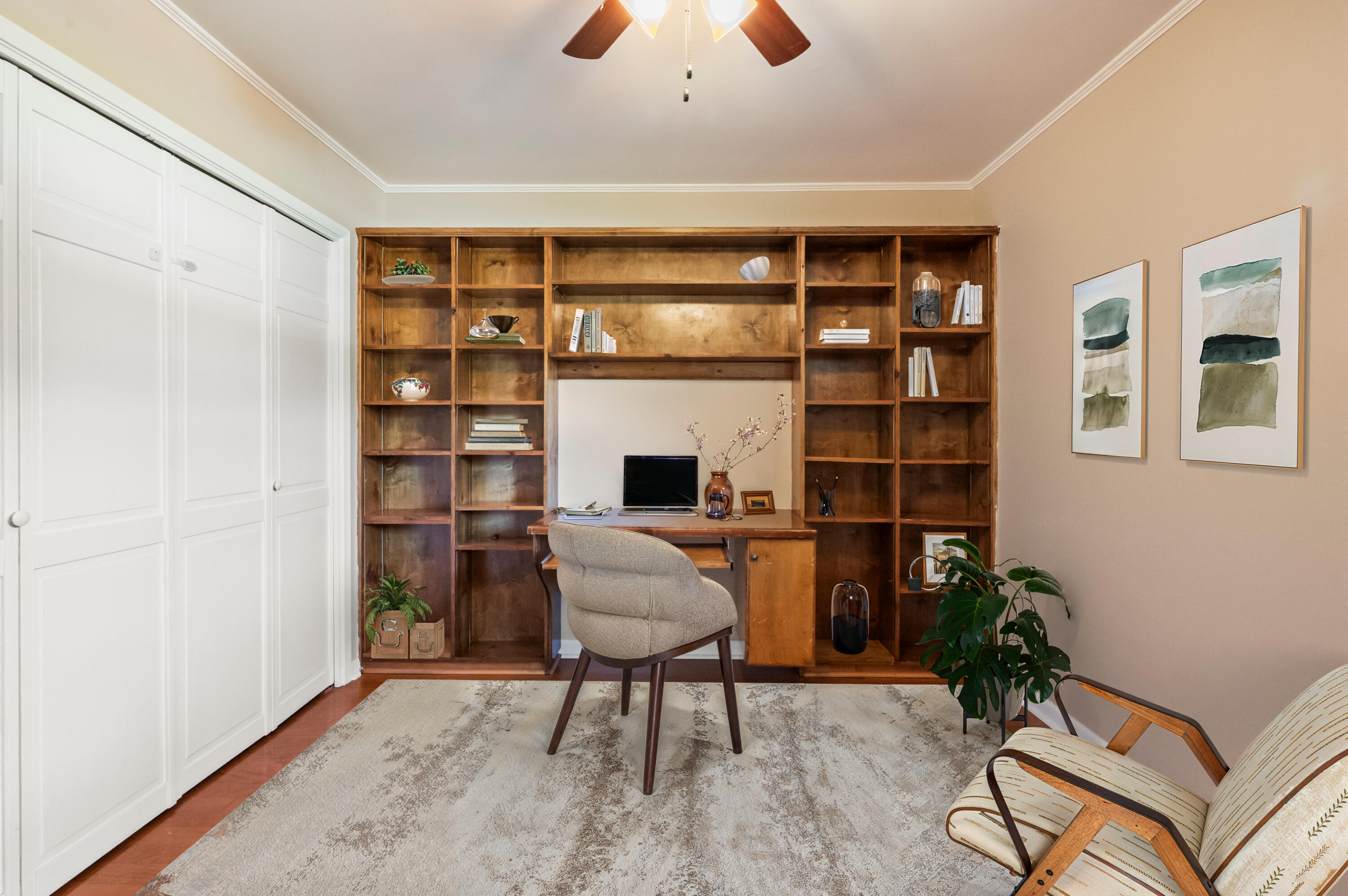 COLLEGE WOOD - Residential