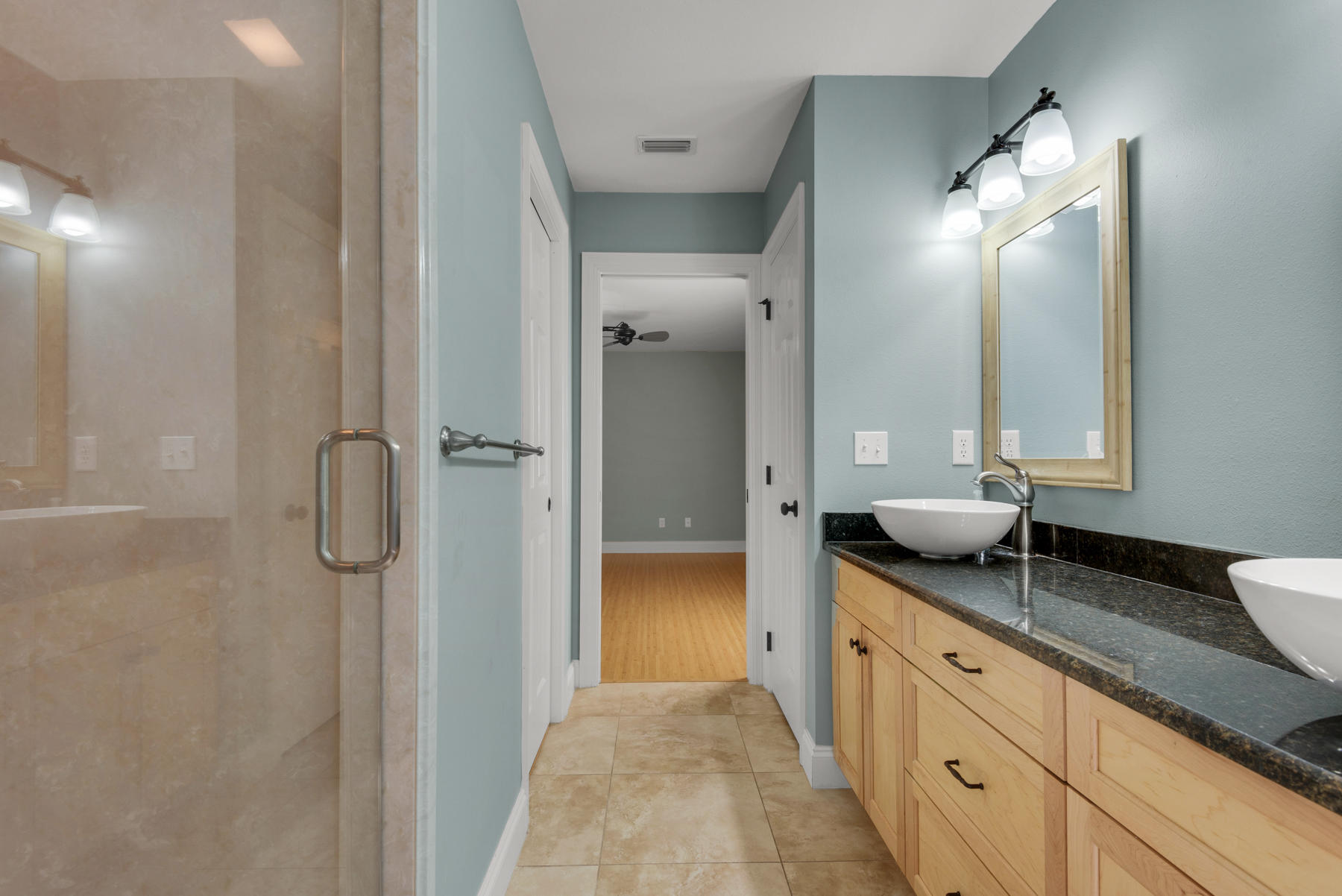 COLLEGE WOOD - Residential