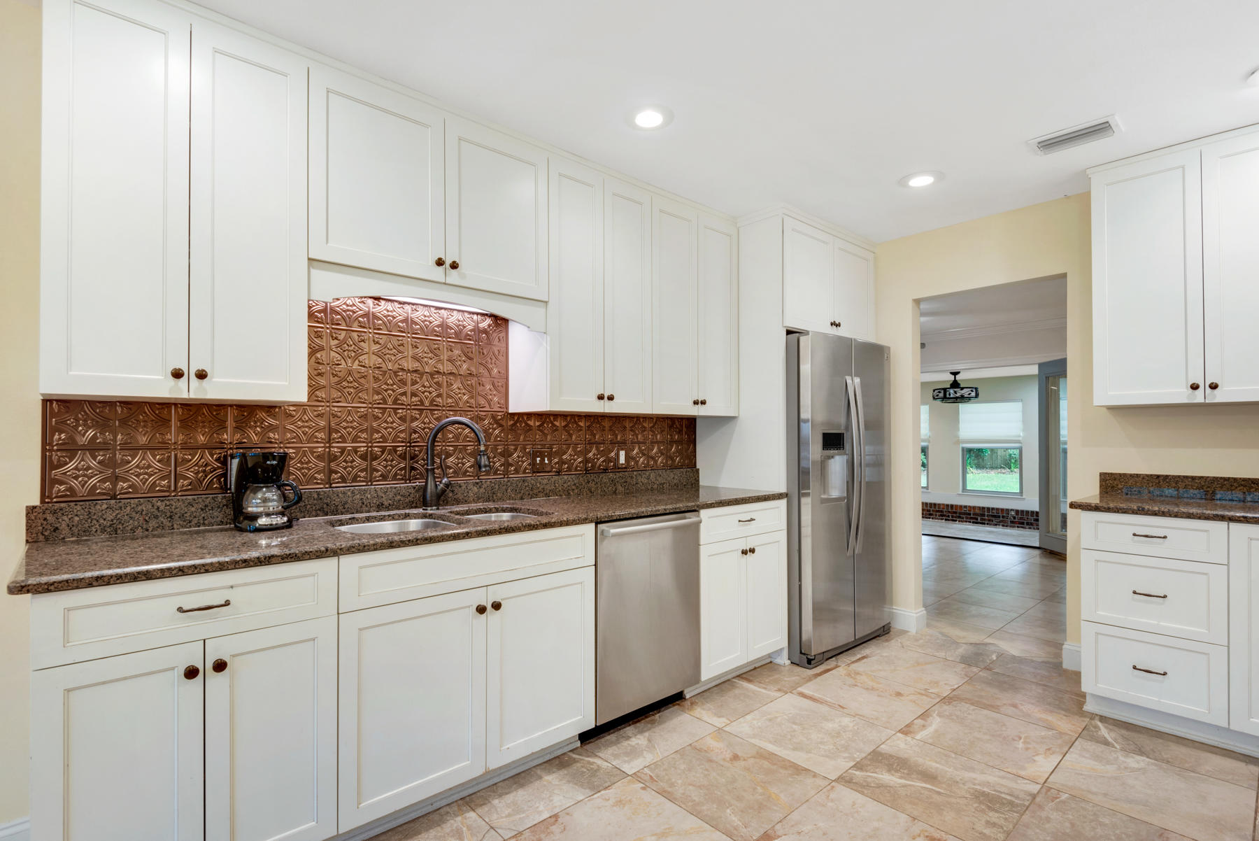 COLLEGE WOOD - Residential