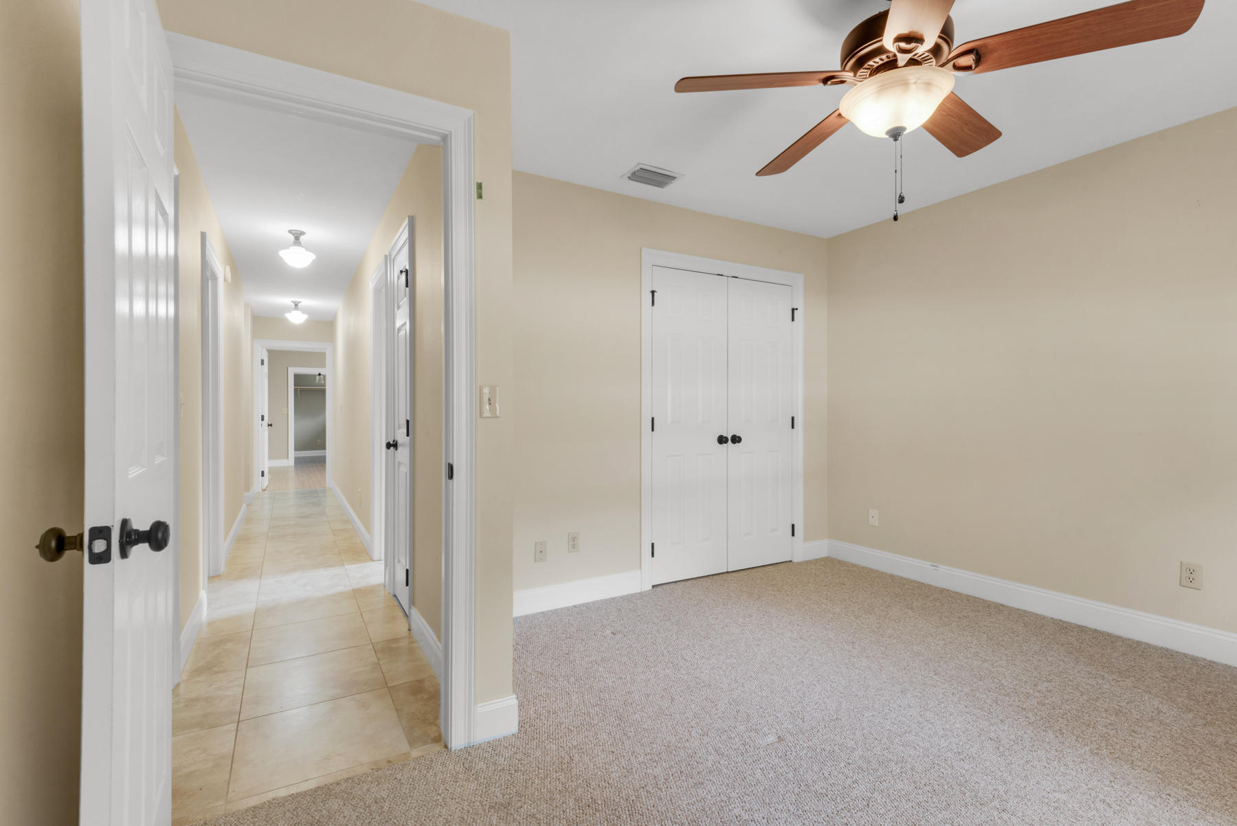 COLLEGE WOOD - Residential