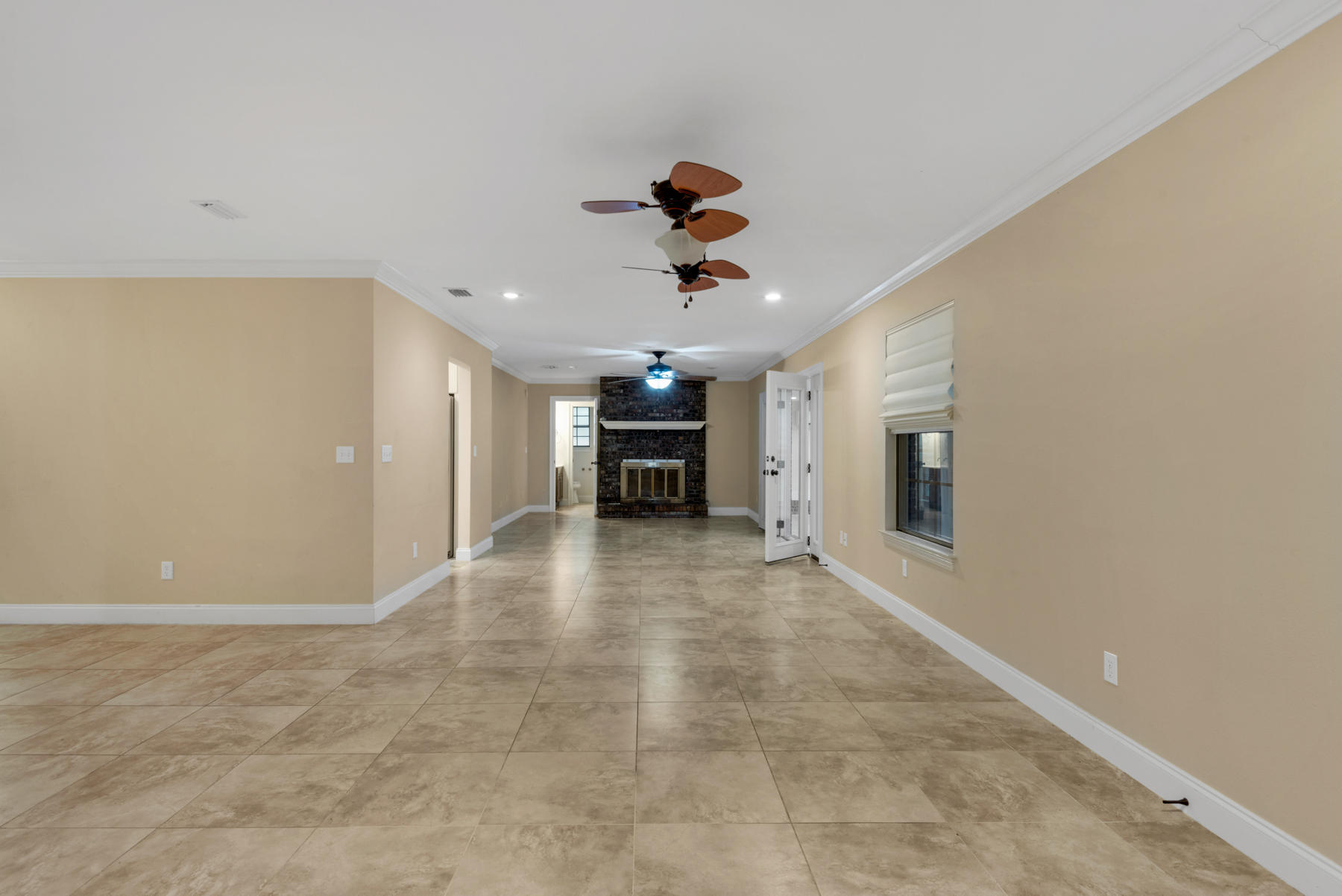 COLLEGE WOOD - Residential