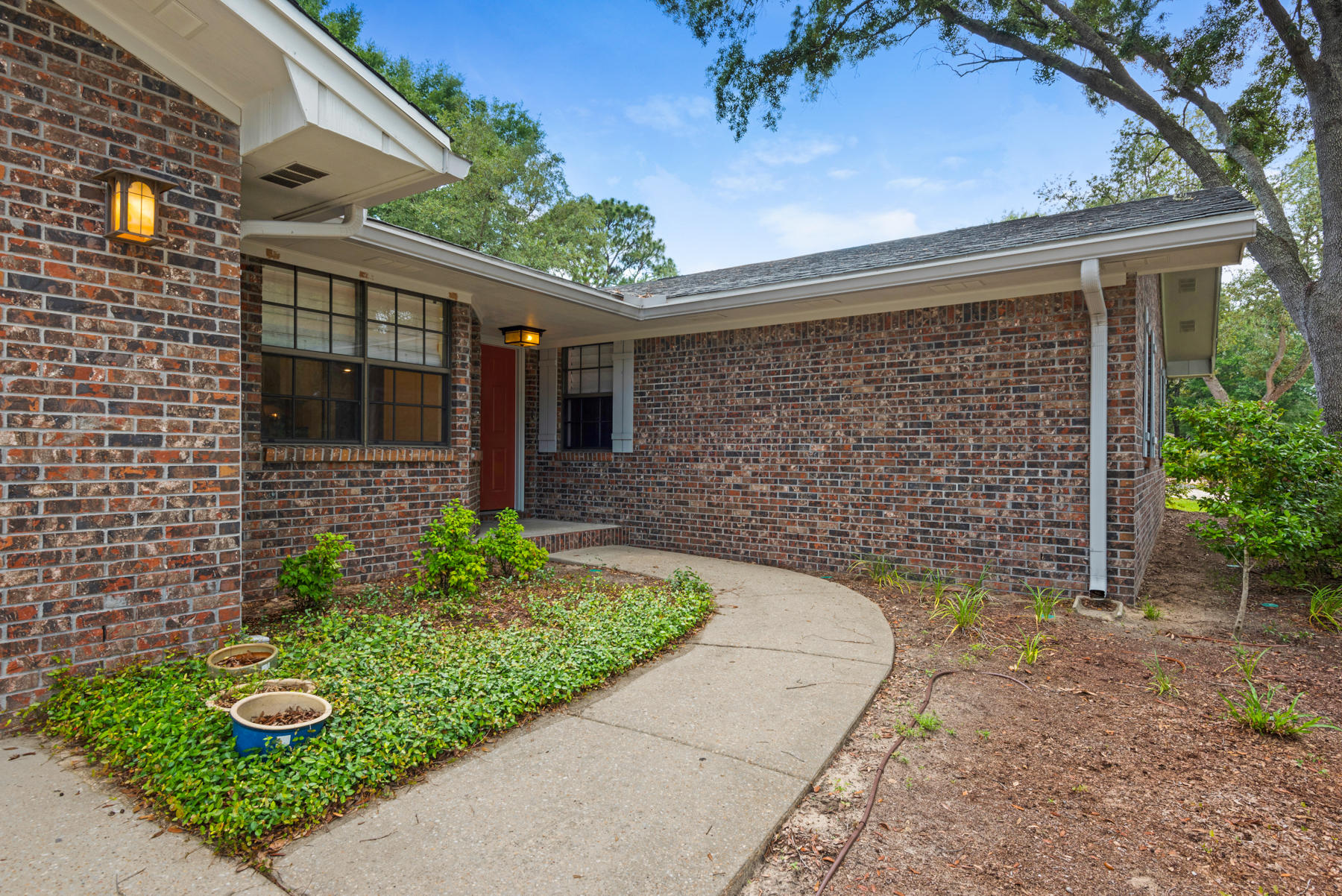 COLLEGE WOOD - Residential