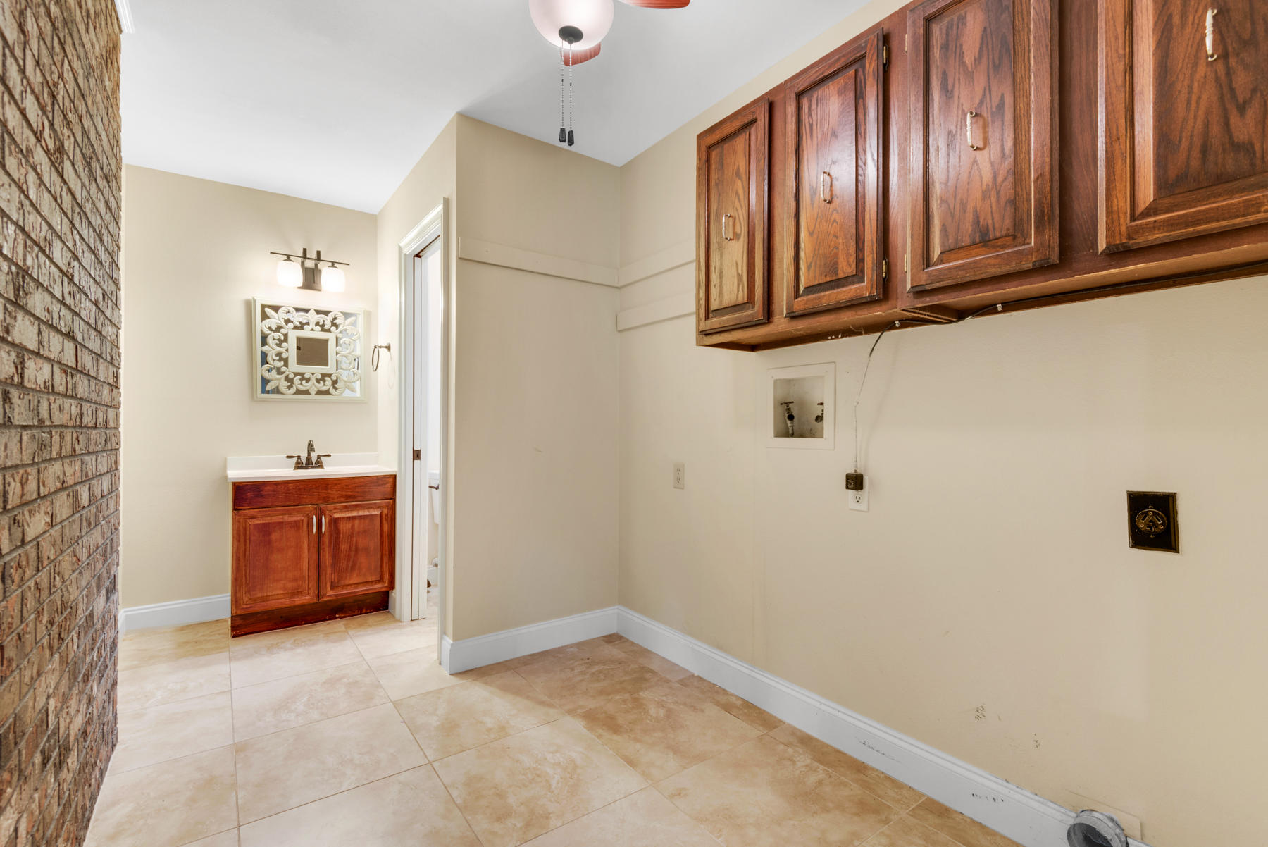 COLLEGE WOOD - Residential